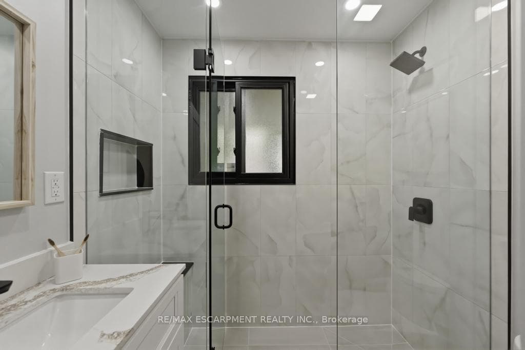 173 WEST 19TH Street photo 10