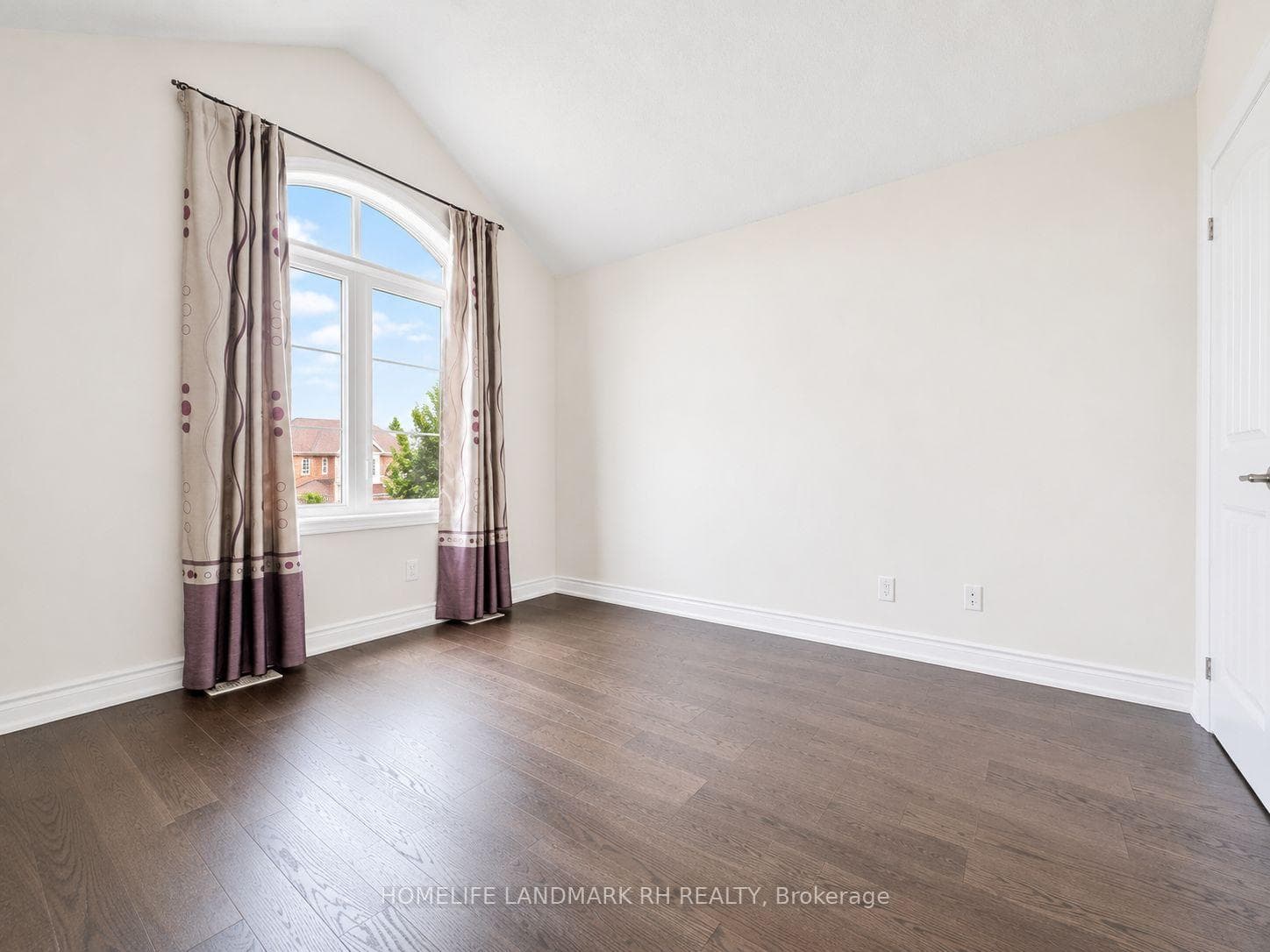 158 ROTHBURY Road photo 23