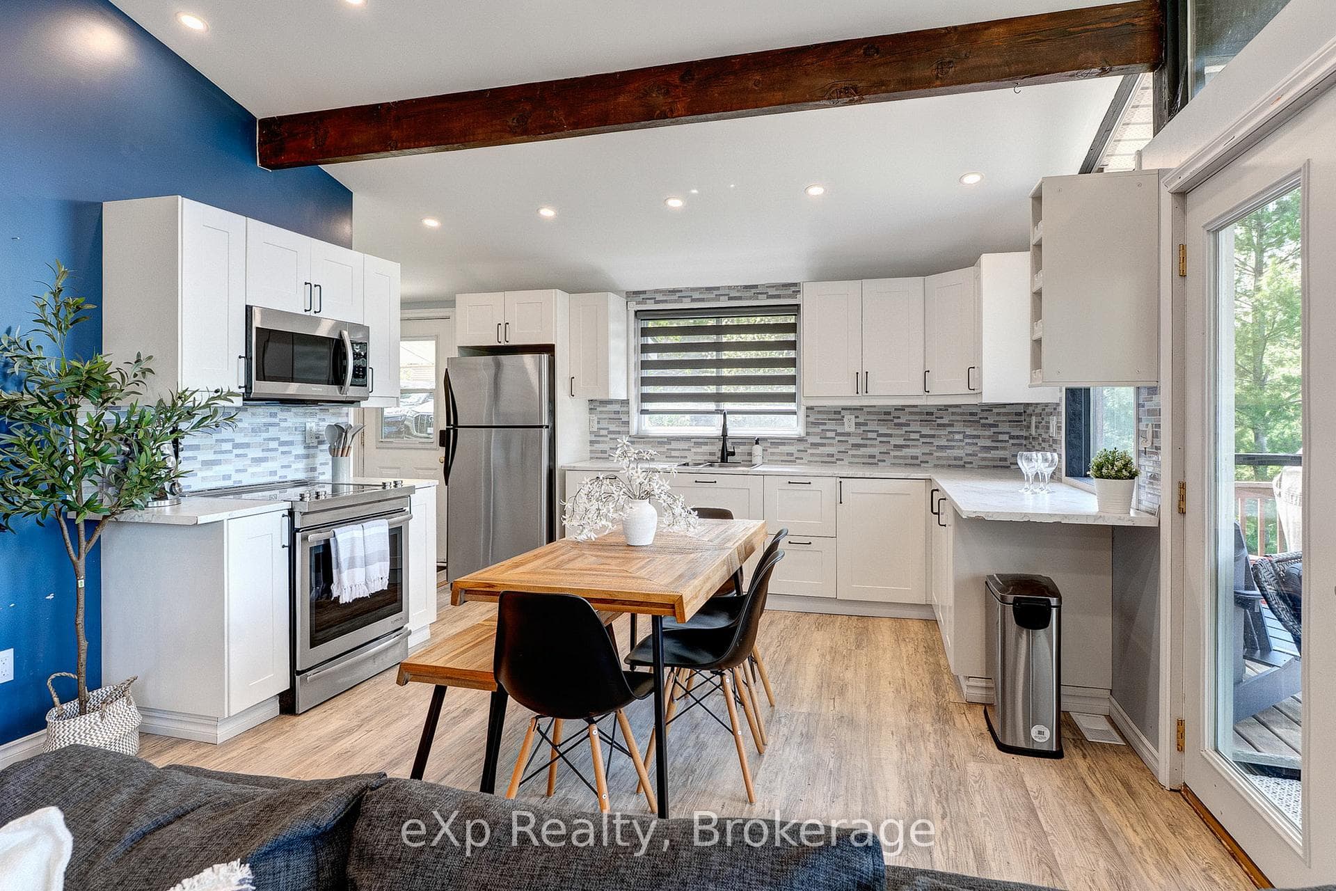 472 Amateewakea River Road photo 5