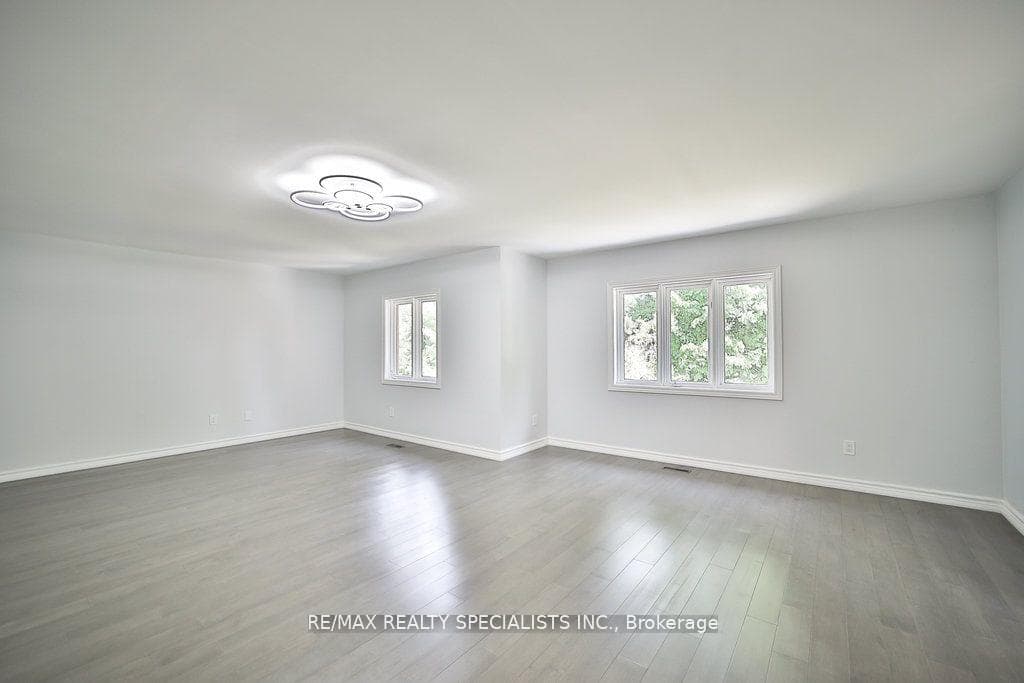 95 Luba Avenue photo 24