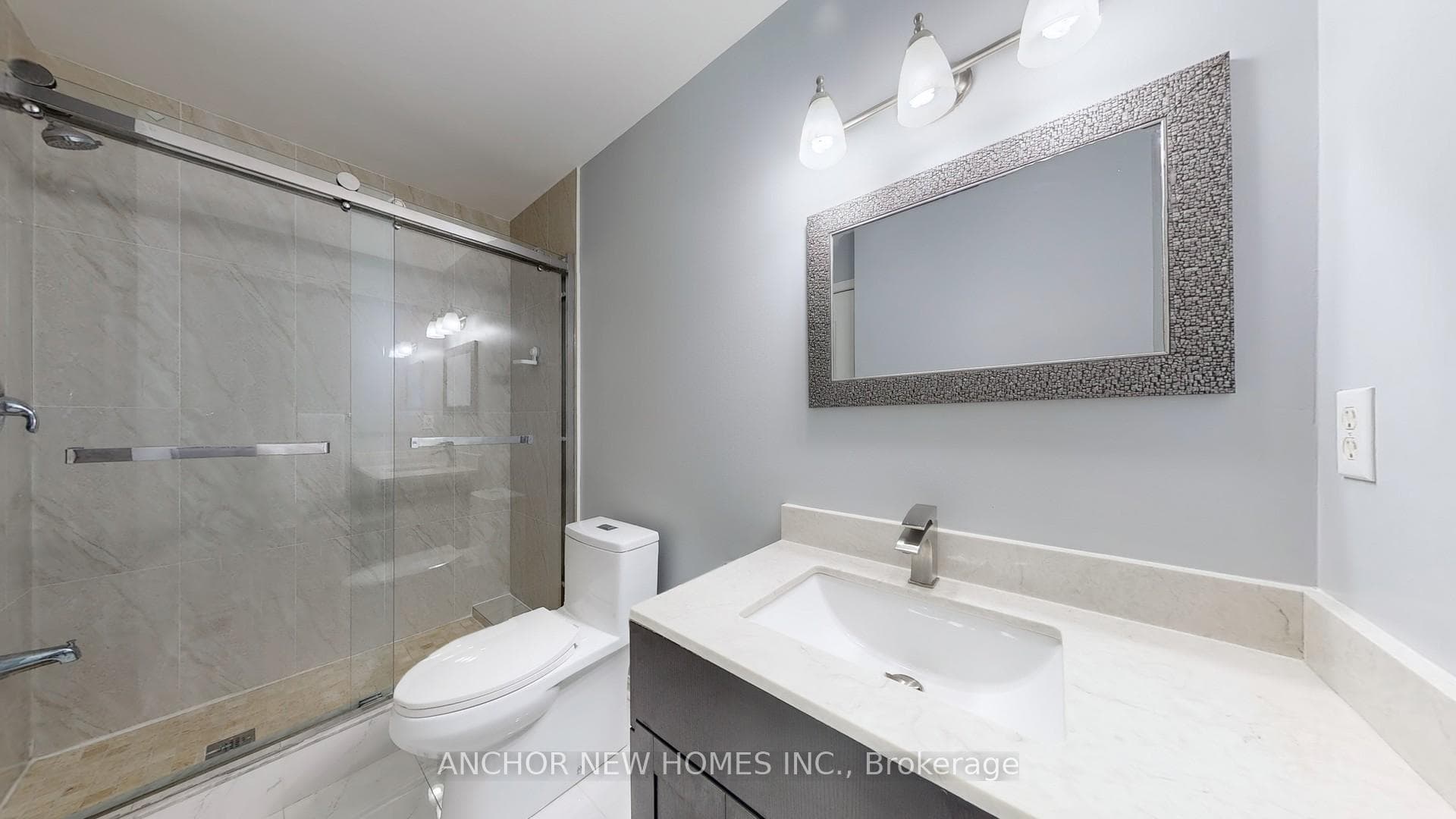 2nd Washroom
