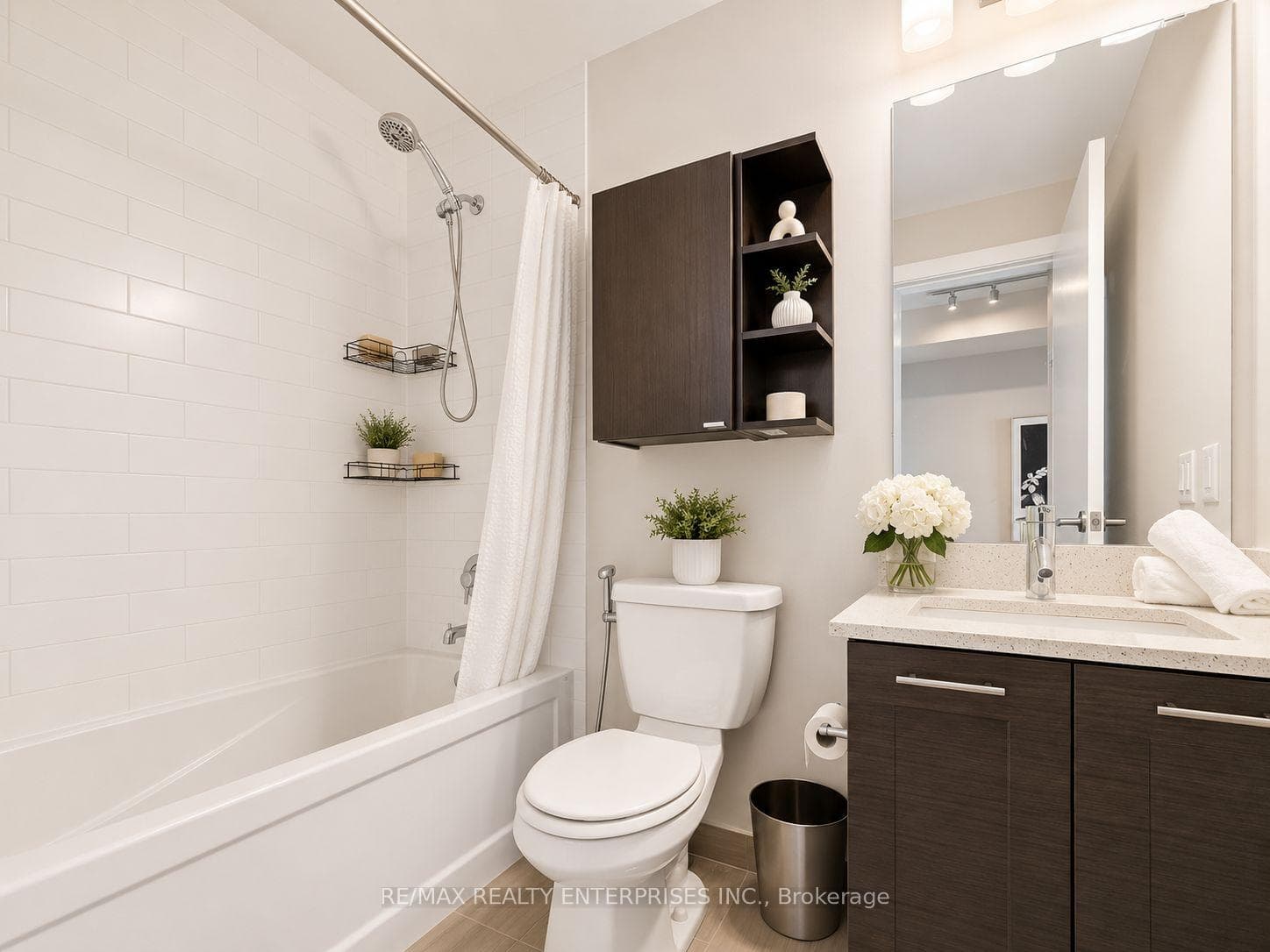 169 Fort York Boulevard Unit 722 photo 11