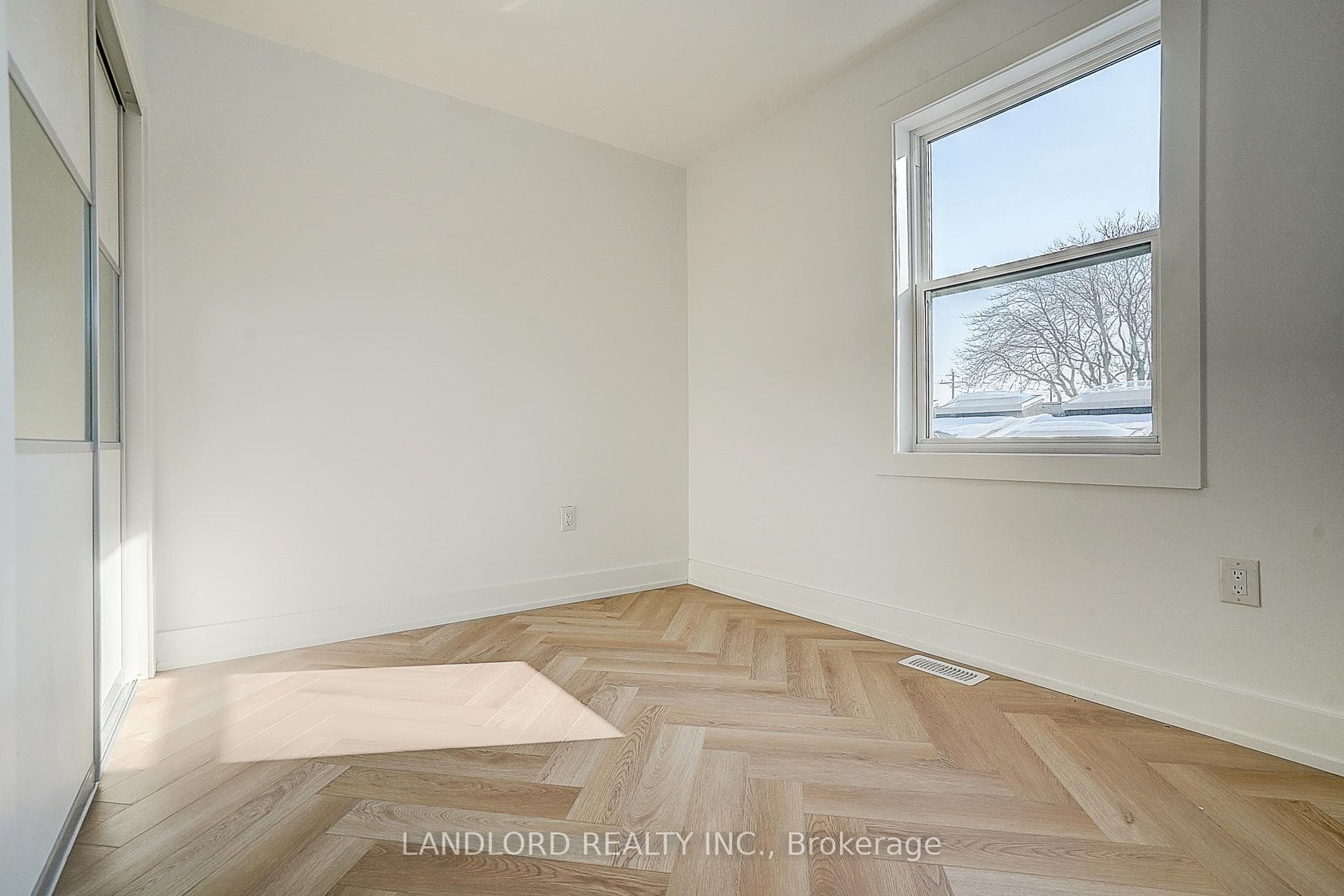 1146 Broadview Avenue Unit 3 photo 40