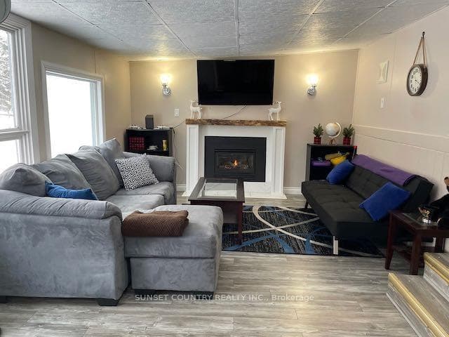 638 McGogy Road Unit 2 photo 2