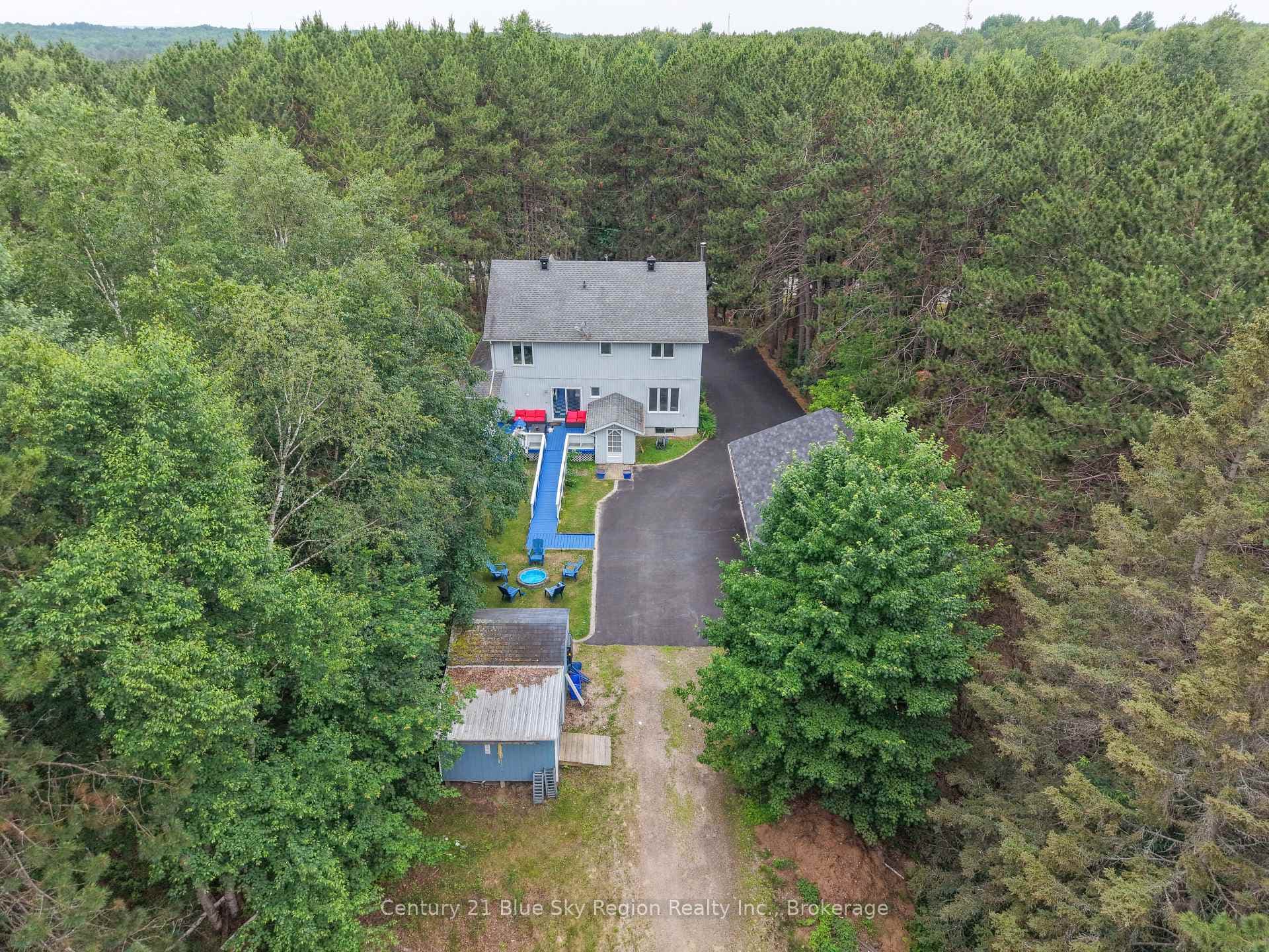 310 Pinecreek Crescent photo 41