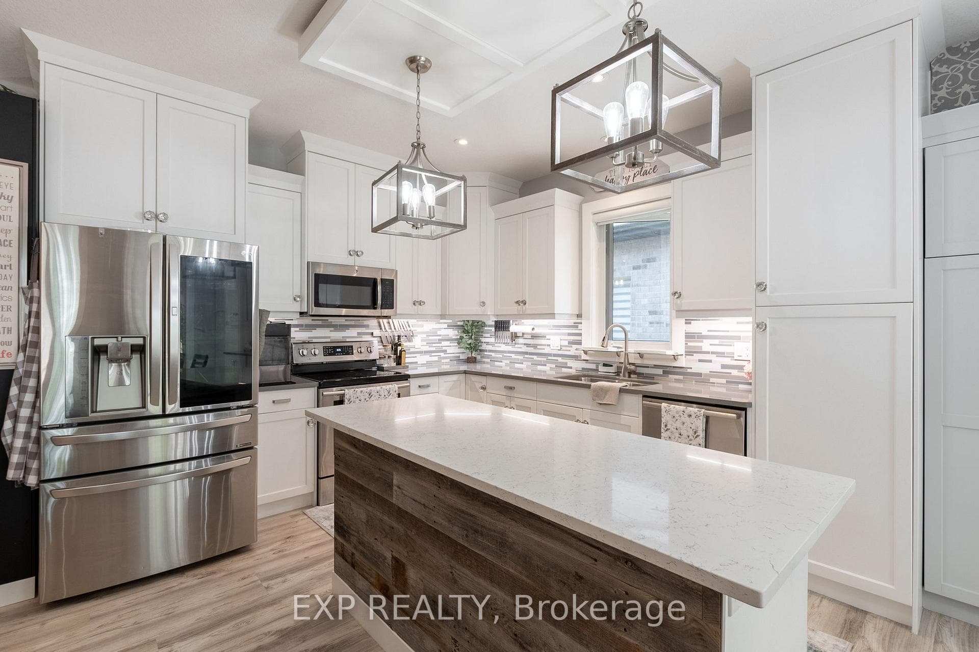 72 Kemp Crescent photo 12