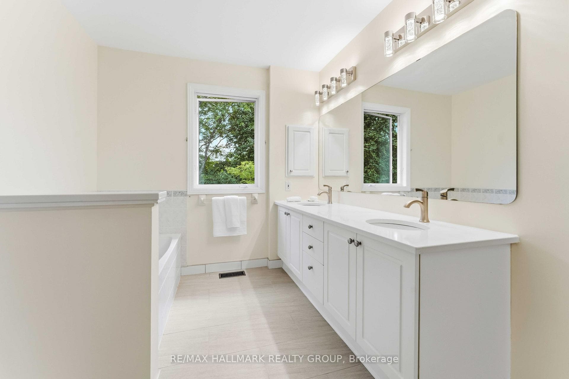 28 Sonata Place photo 11