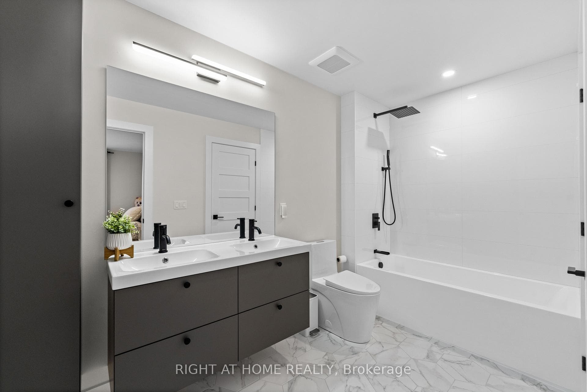 102 Millpond Road photo 24