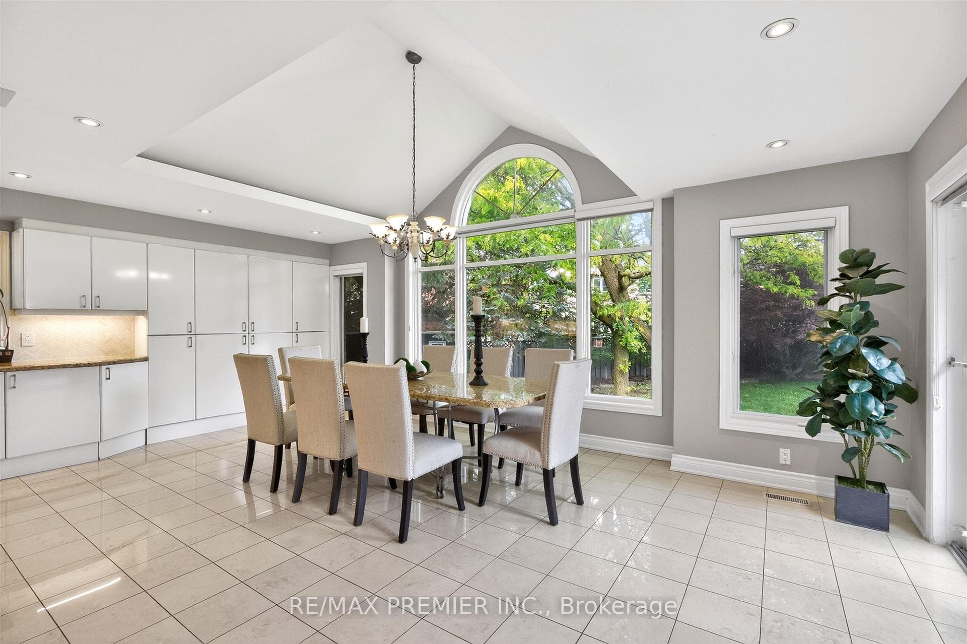 298 Castlehill Road photo 12