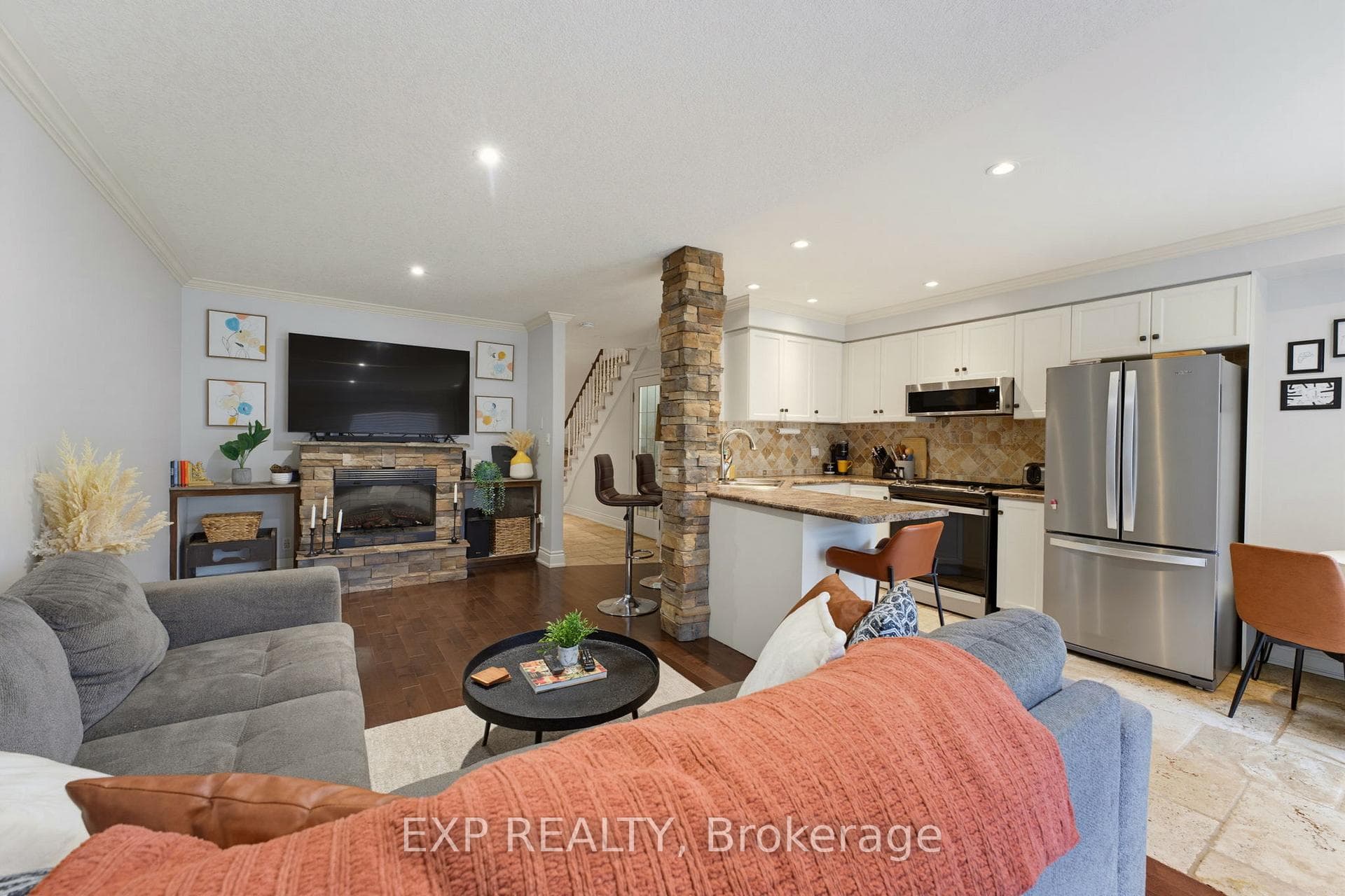 10 Cadham Boulevard Unit 28 photo 9