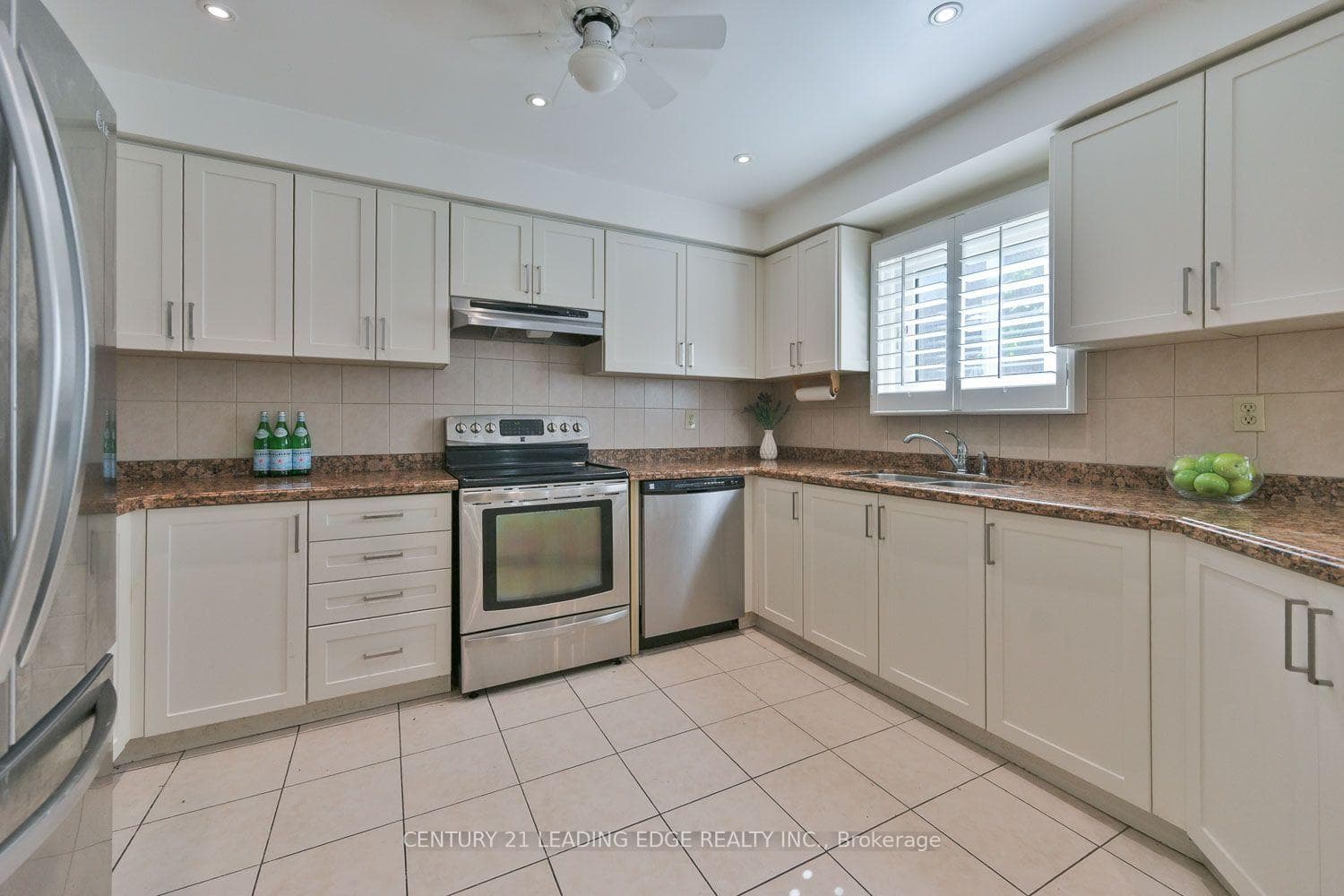 14 Montrose Crescent photo 14
