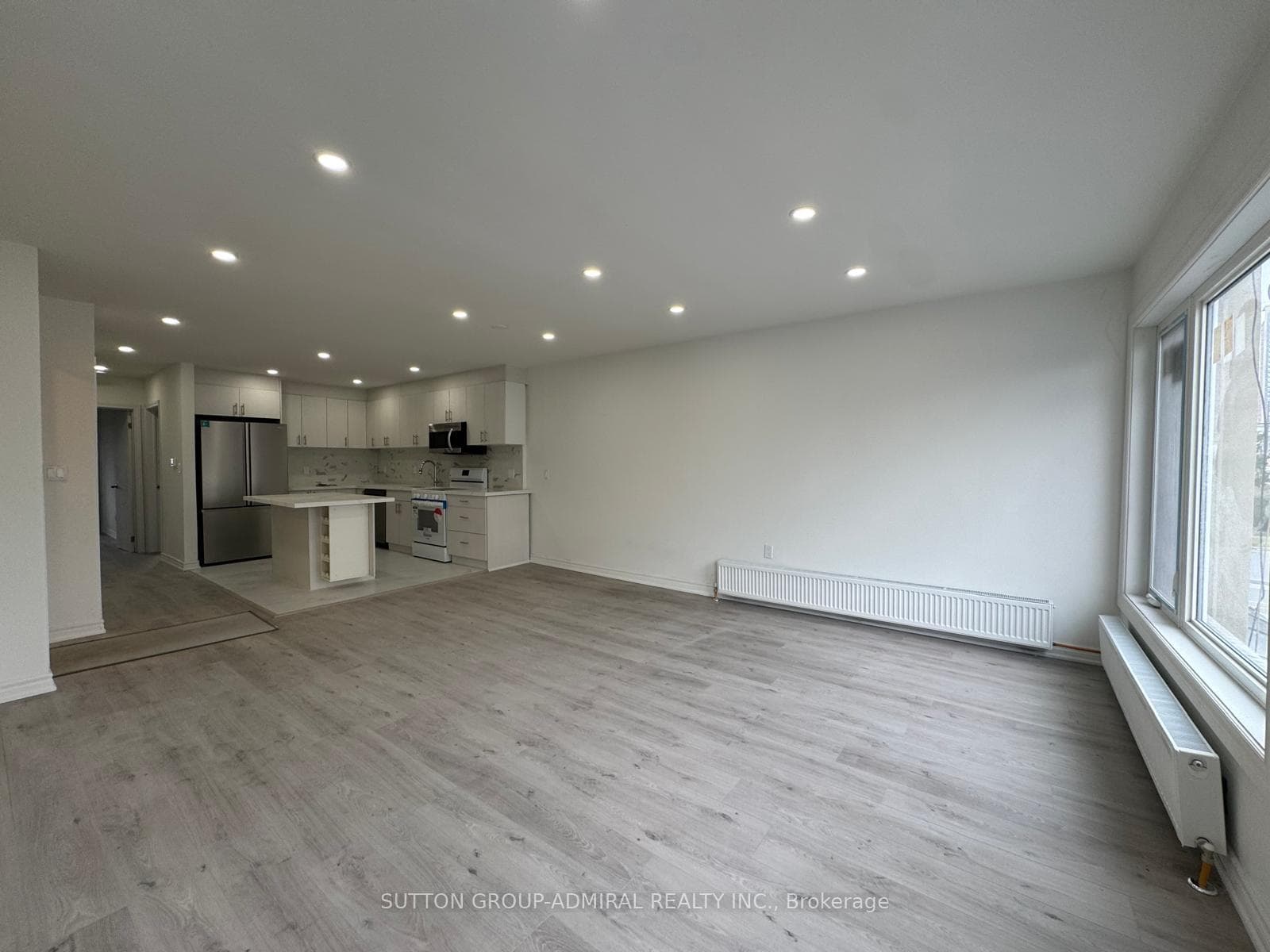 2986A Dufferin Street Unit Upper photo 1
