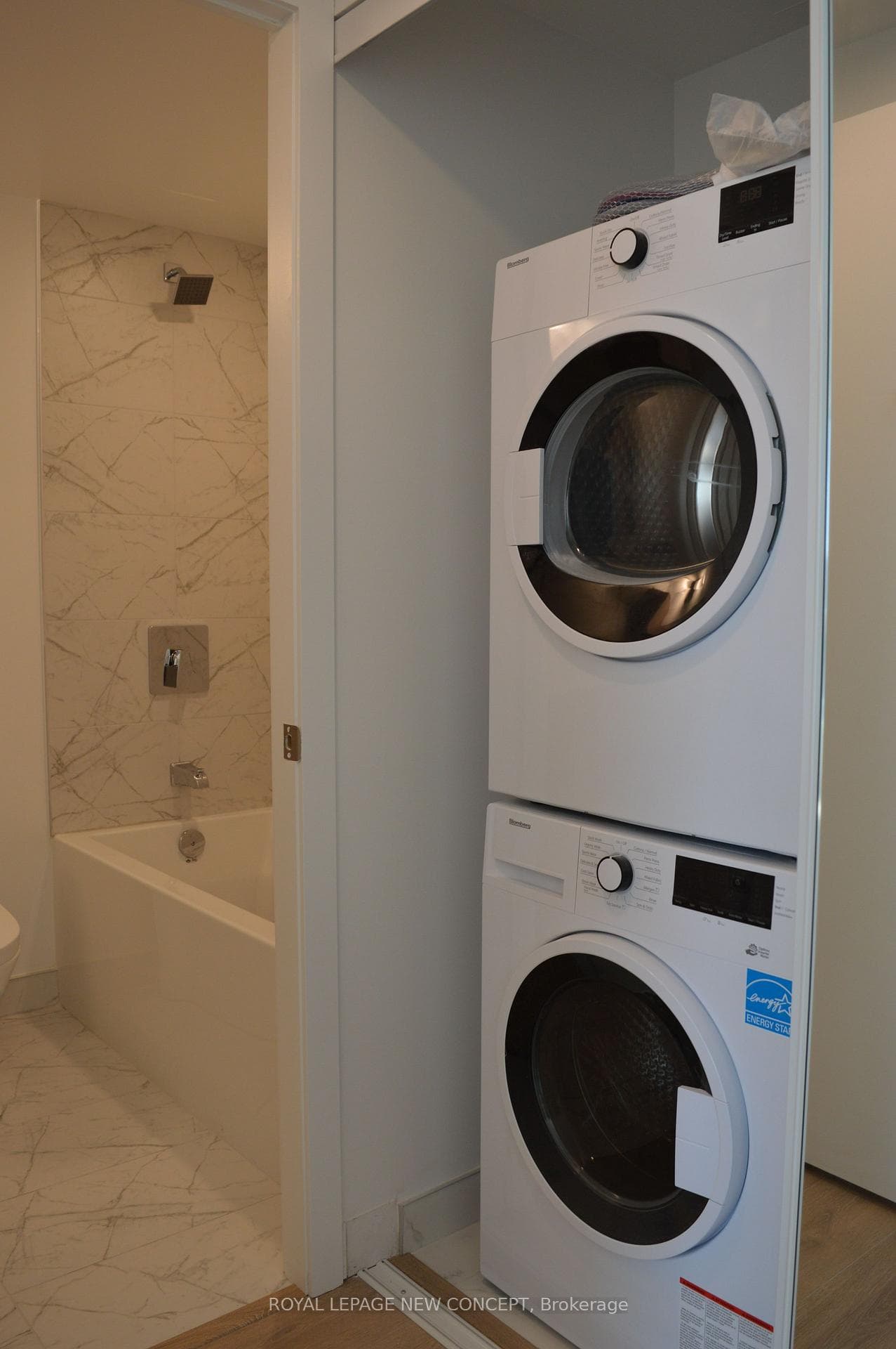 82 Dalhousie Street Unit 3206 photo 5