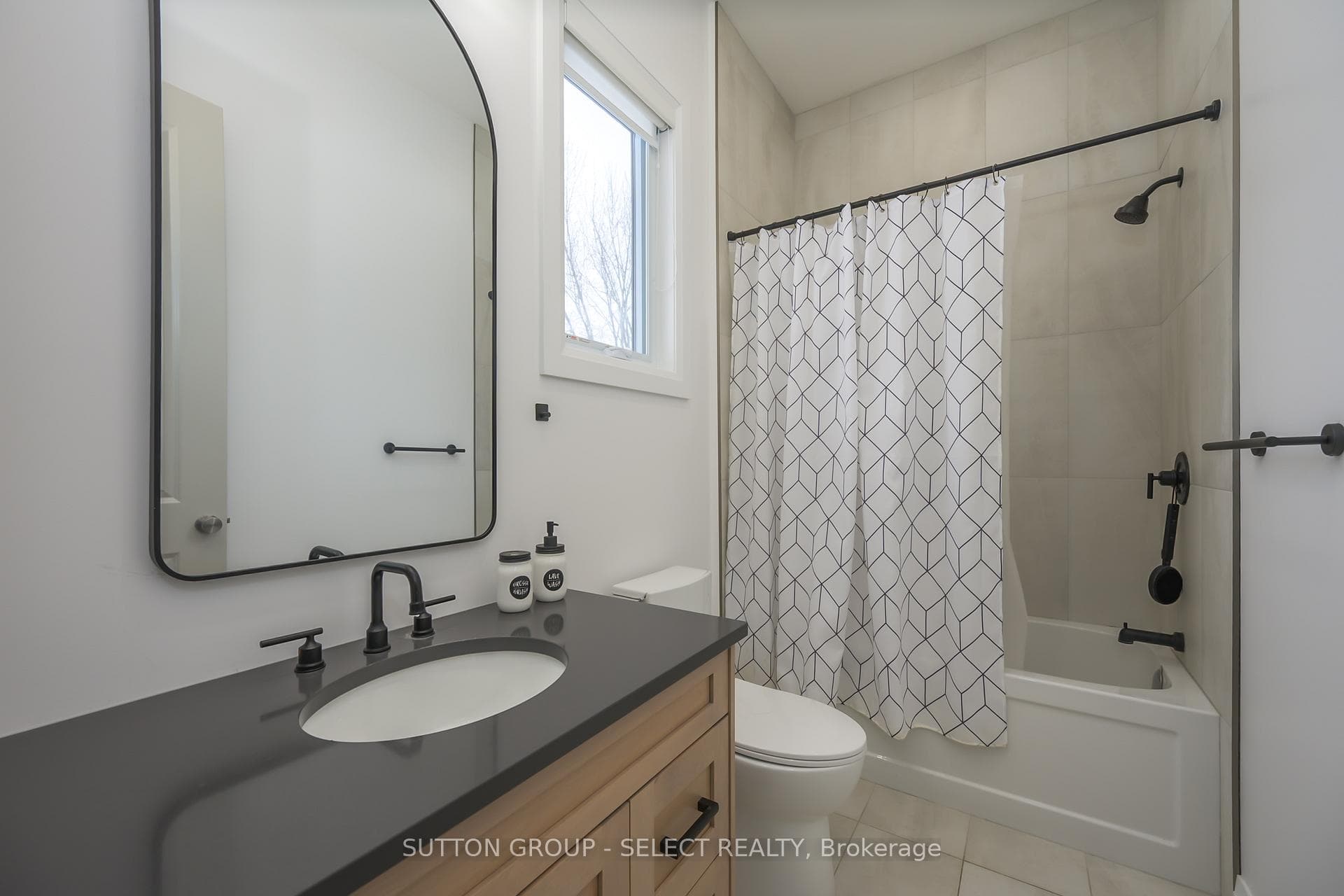 97 Simcoe Avenue photo 32