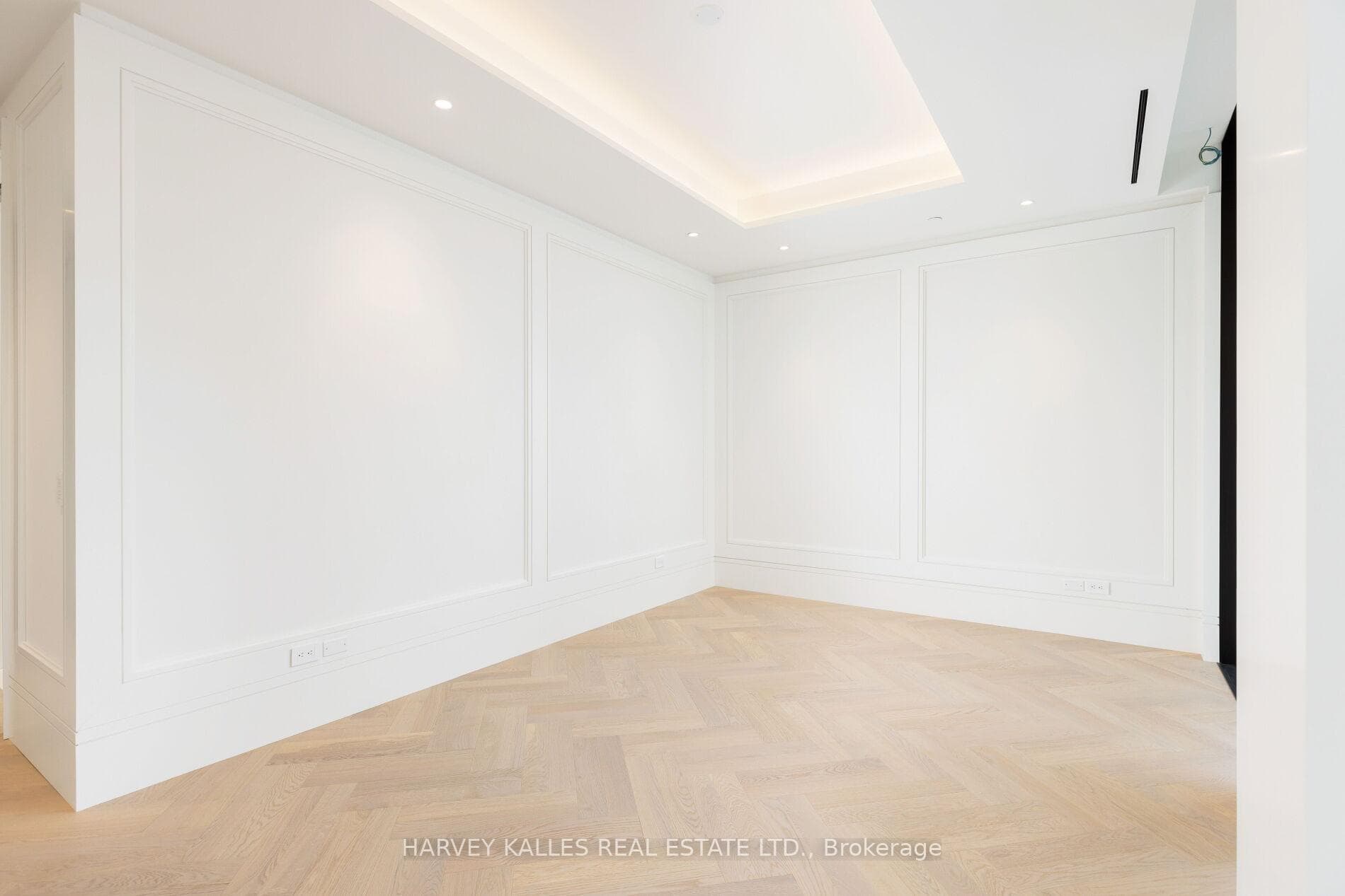 7 Dale Avenue Unit 203 photo 24