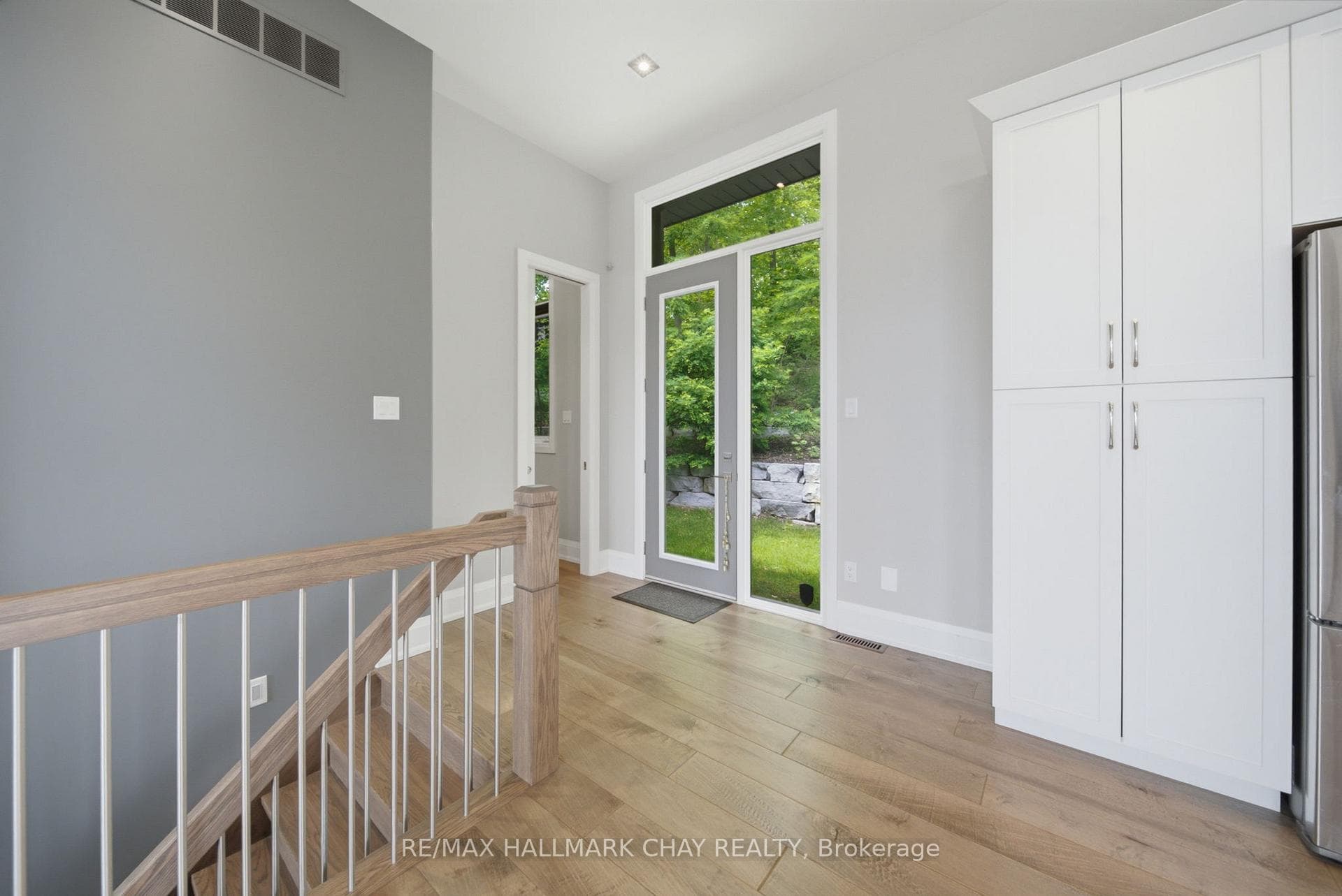 184 Shanty Bay Road photo 17