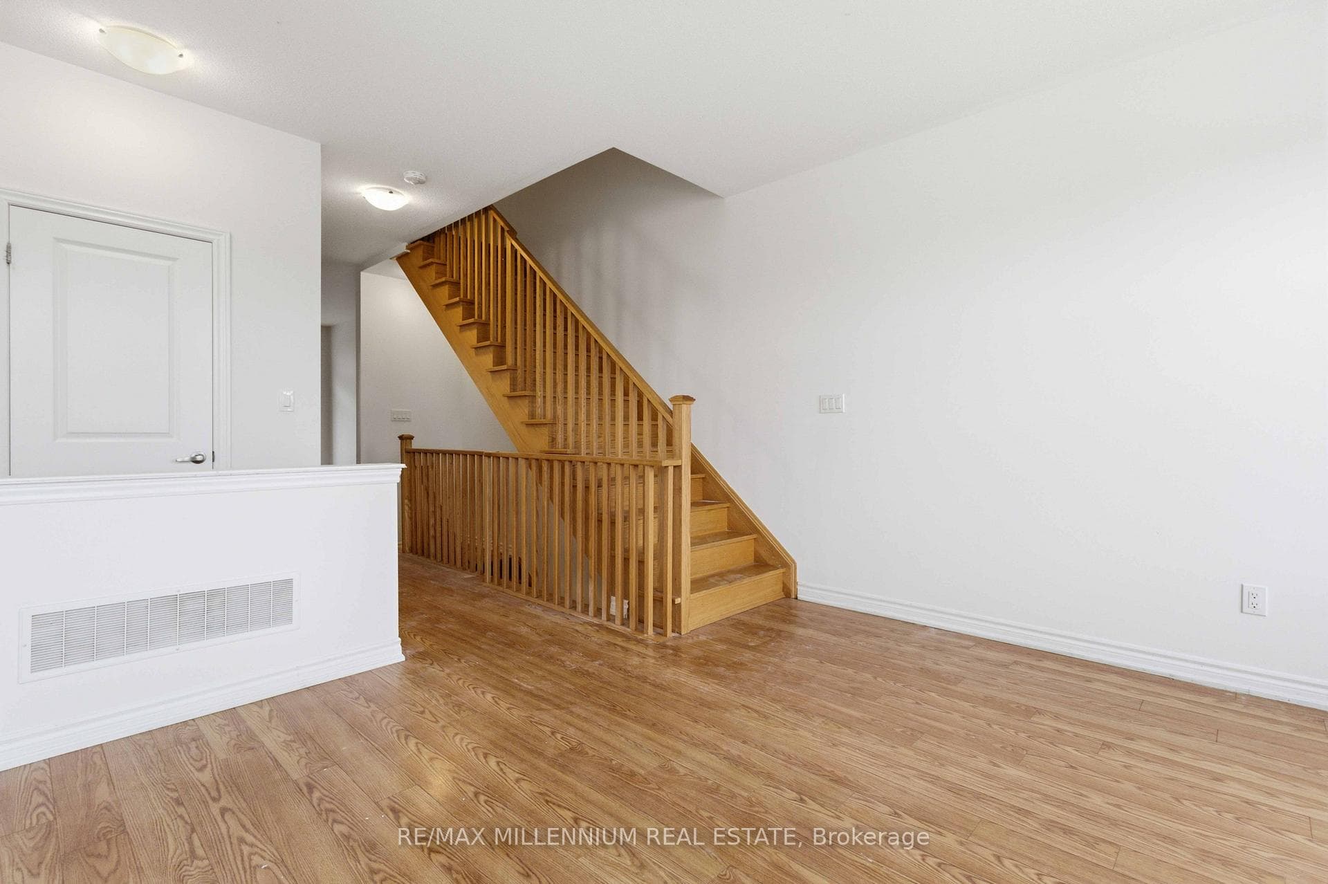 775 Chinook Path photo 21