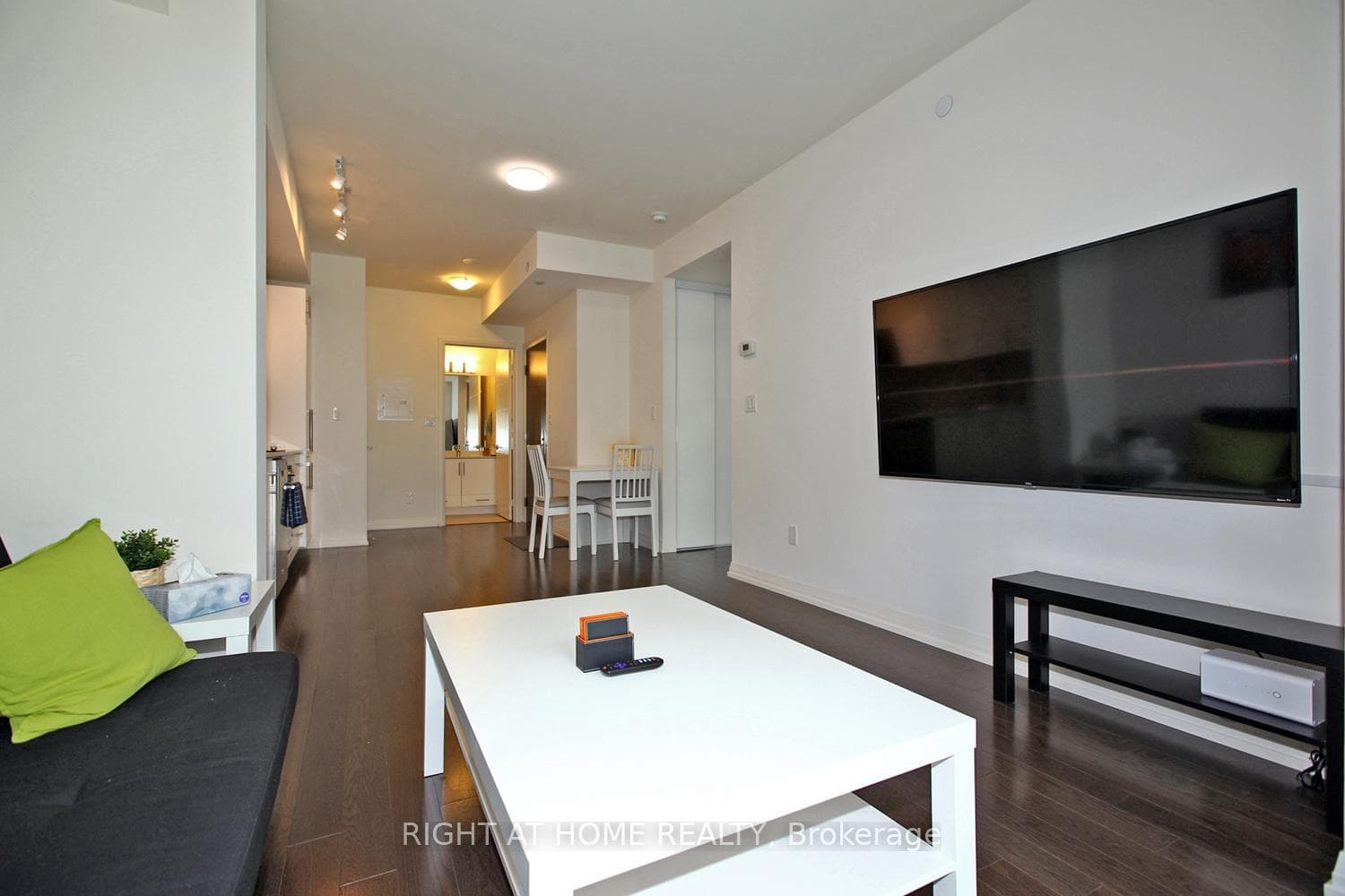460 Adelaide Street Unit 525 photo 7