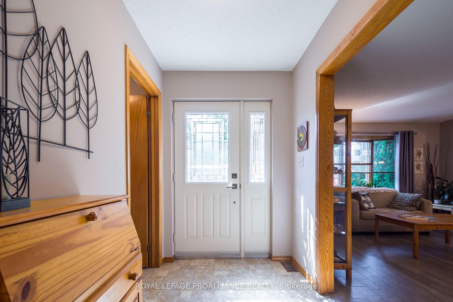 8 Catherine Crescent photo 3