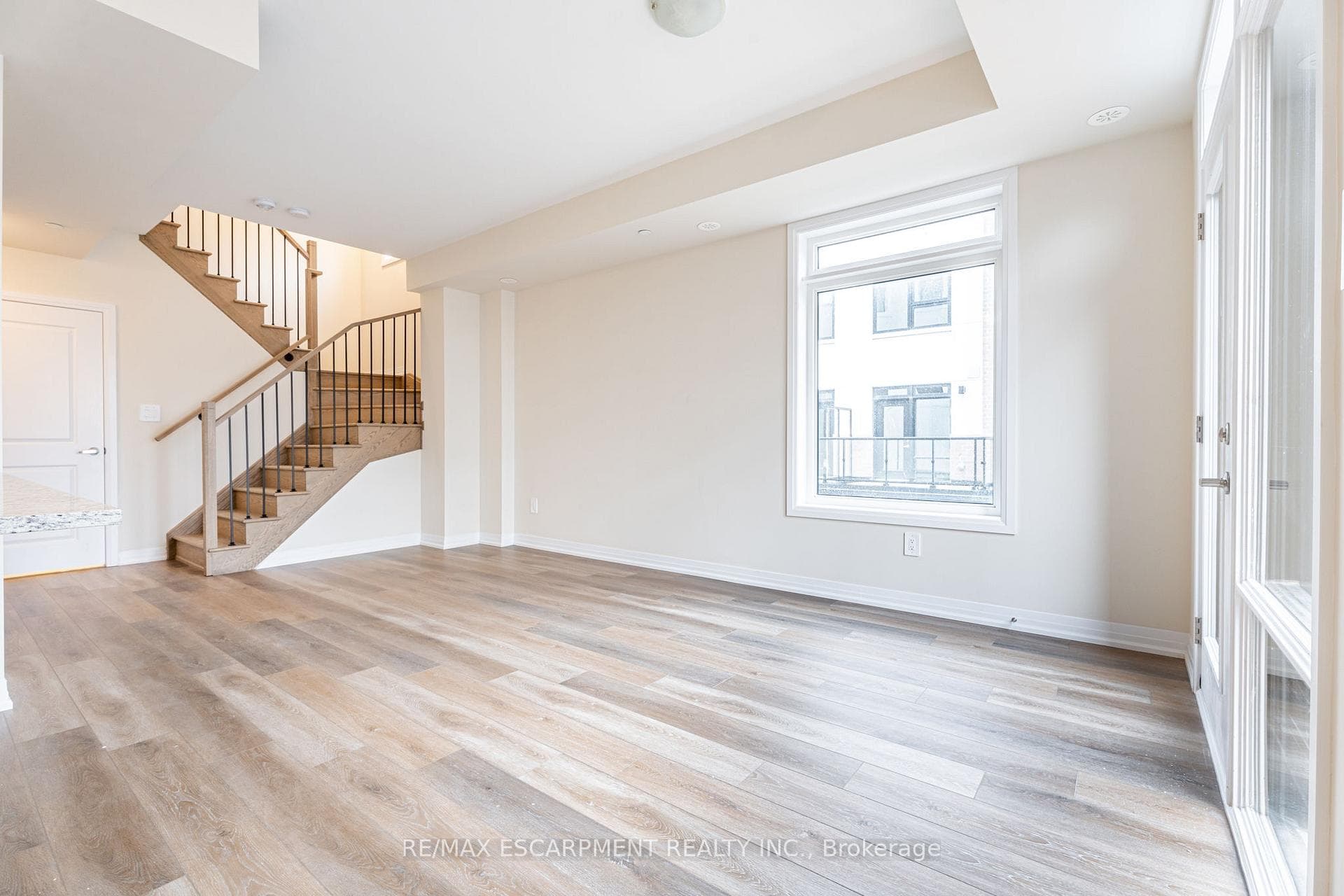1577 Rose Way Unit 123 photo 5