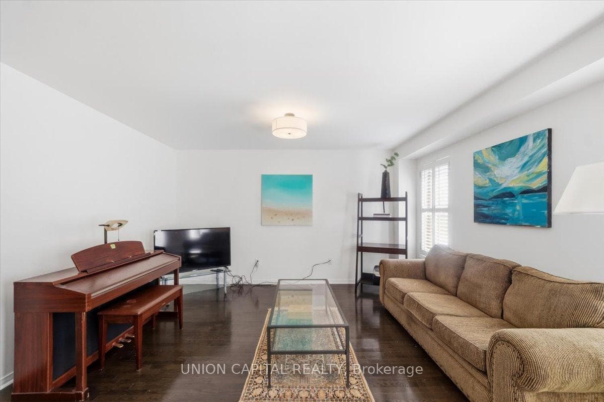 27 Ken Laushway Avenue photo 14