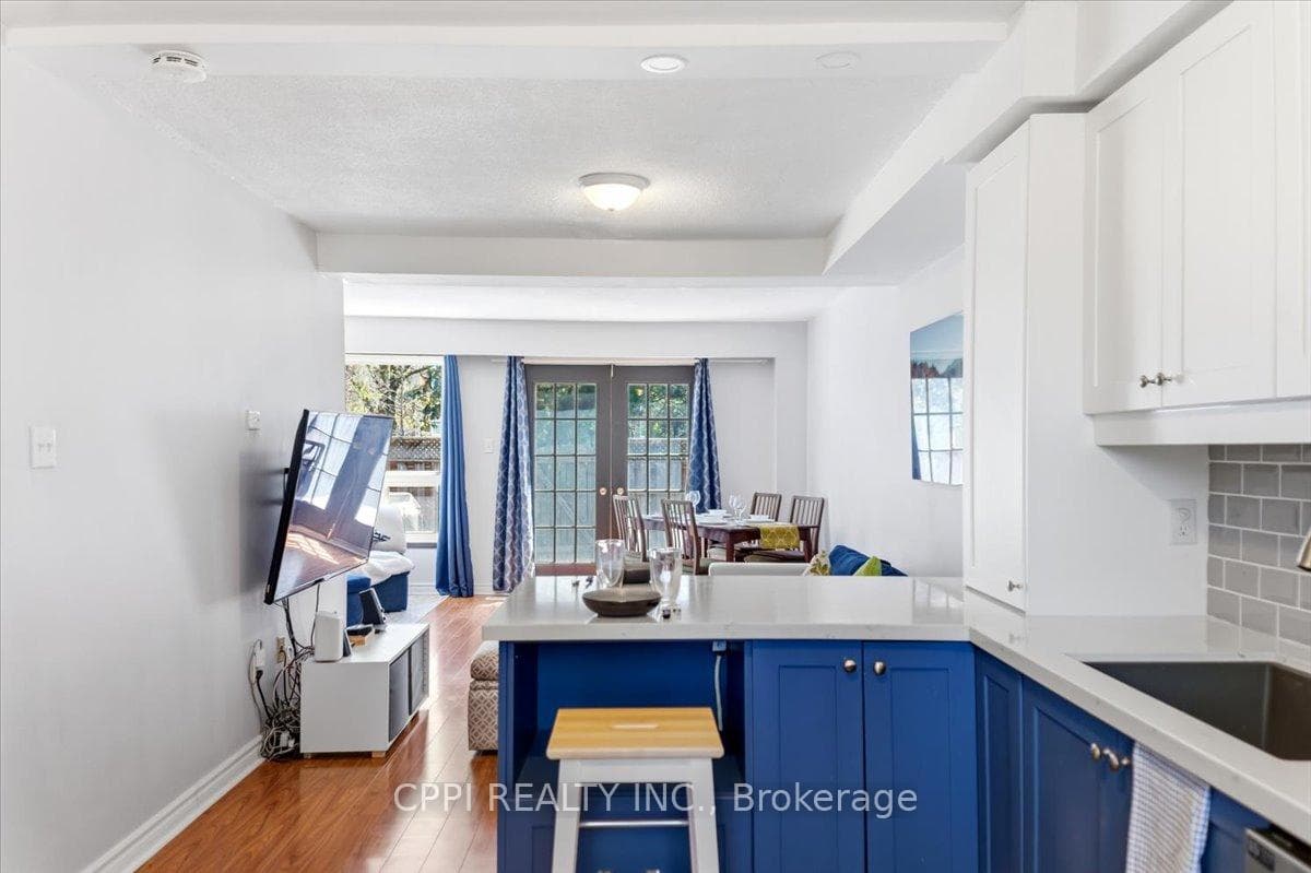 2 Davisbrook Boulevard Unit 14 photo 6