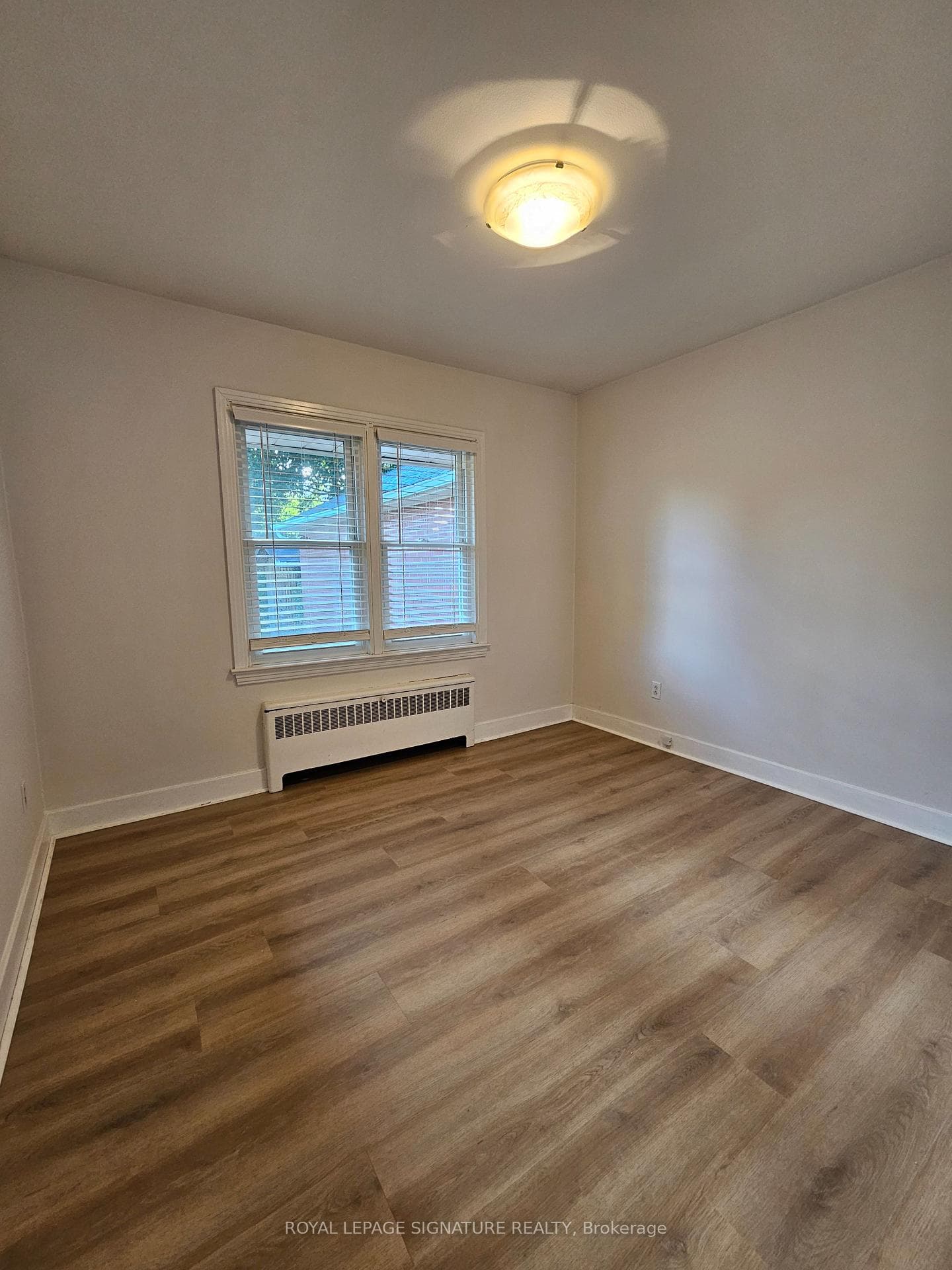 964 King Road photo 13