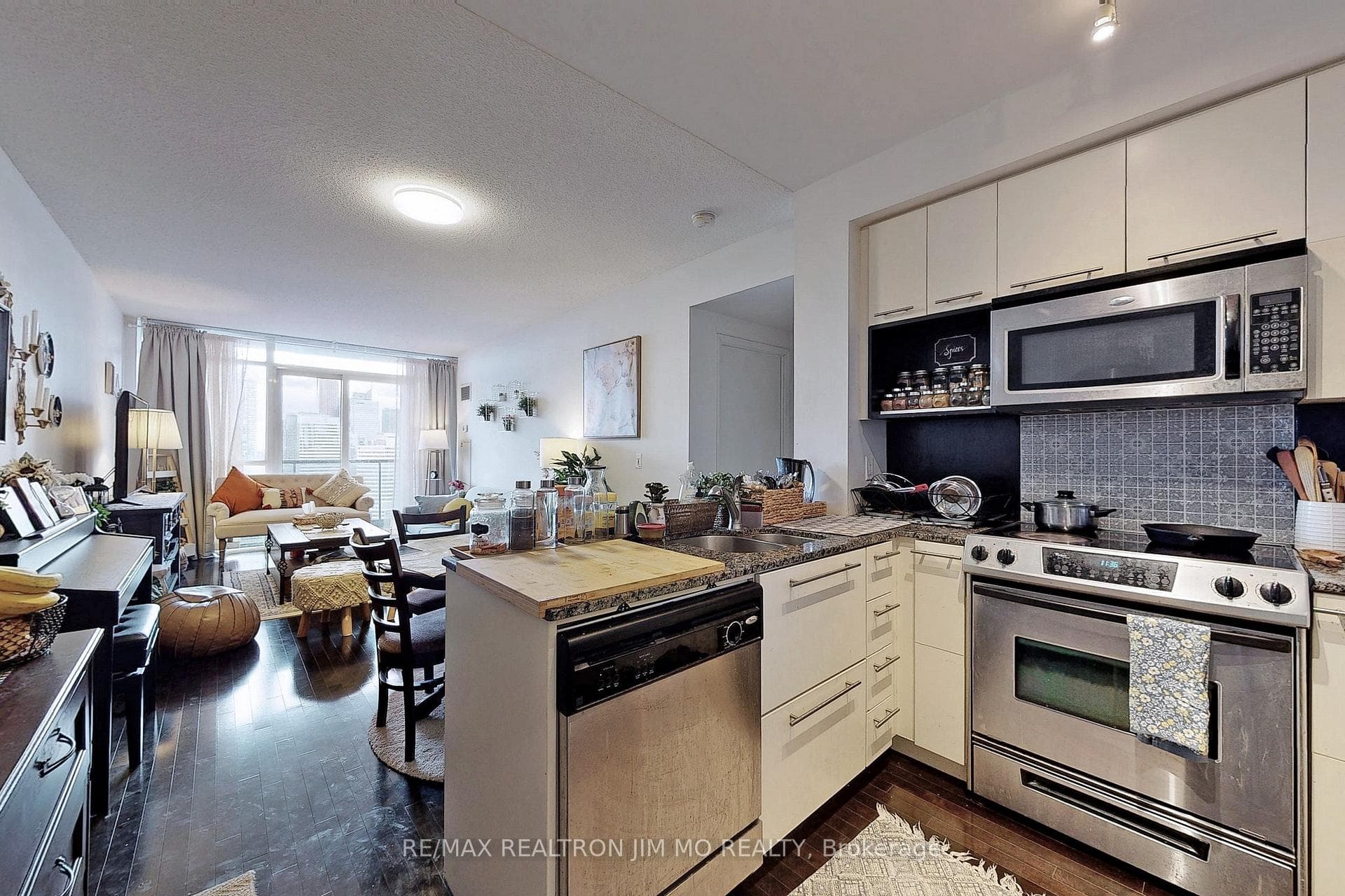 21 Carlton Street Unit 3809 photo 7