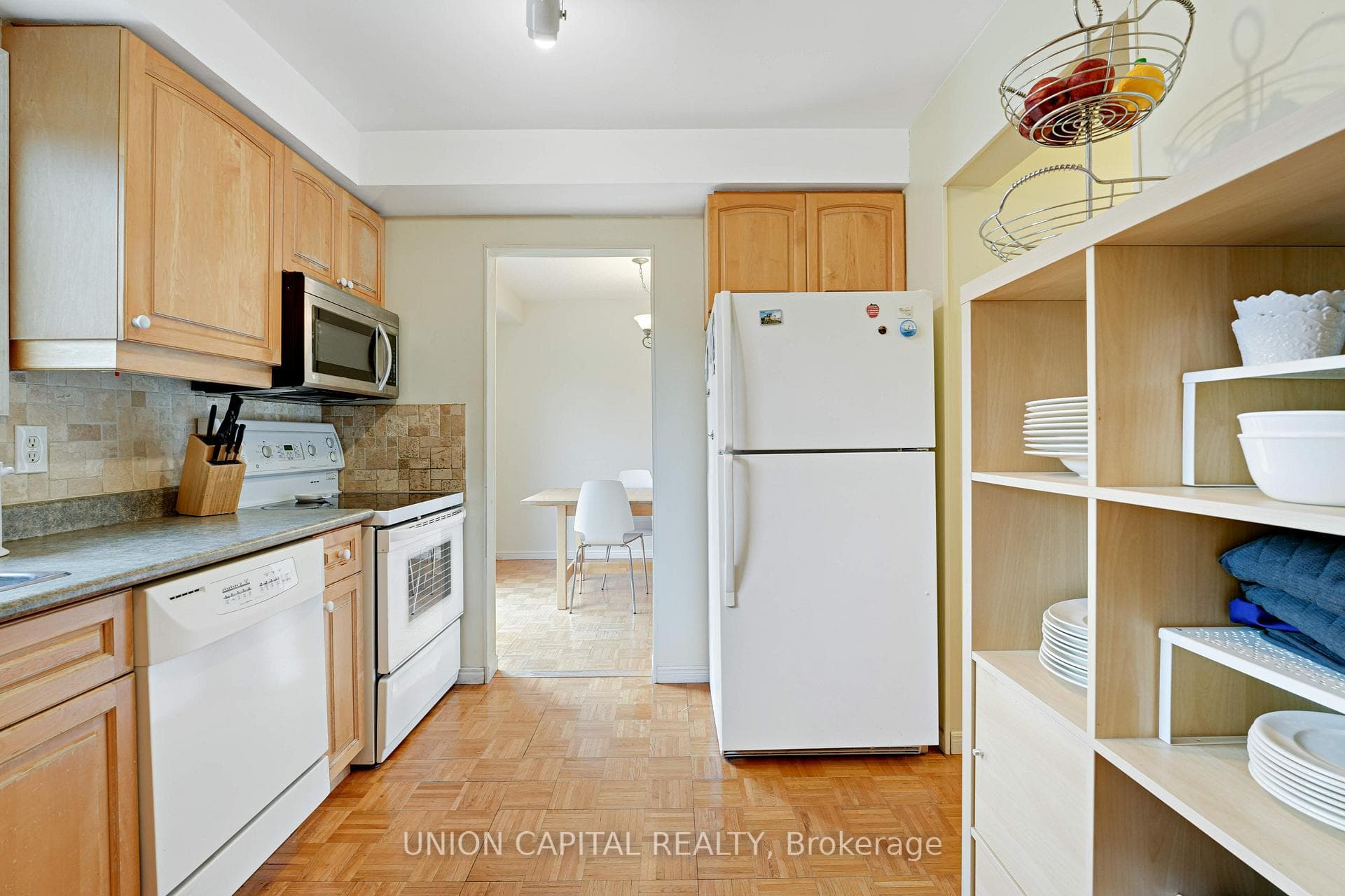 73 HUMPHREY Drive photo 13