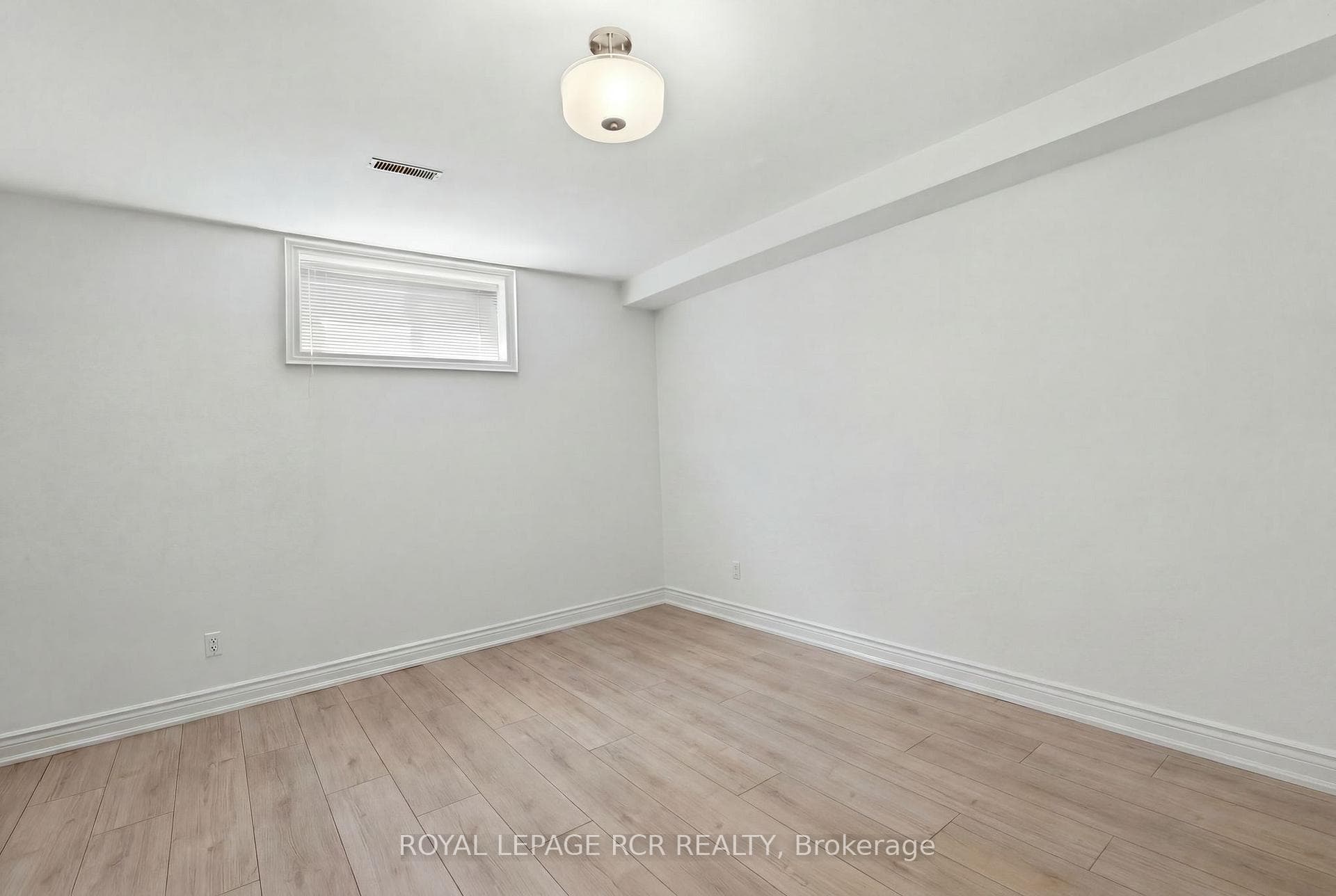 193 Sherwood Place photo 39