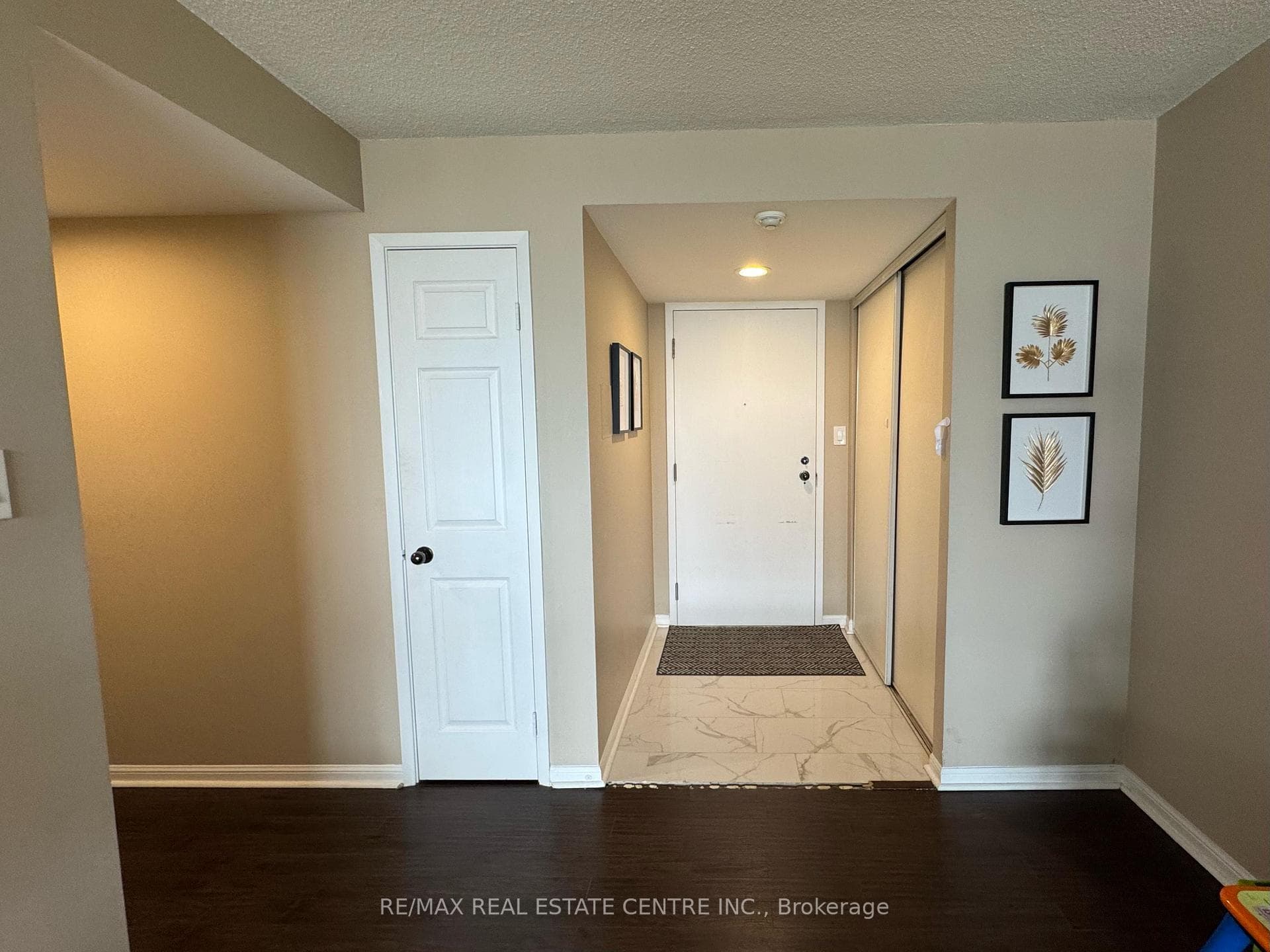 50 Eglinton Avenue Unit 1001 photo 3