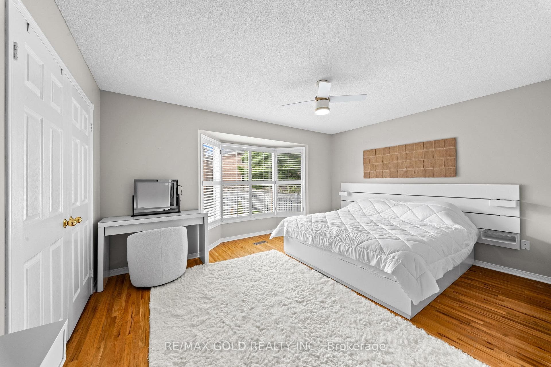 24 Fletchers Creek Boulevard photo 23