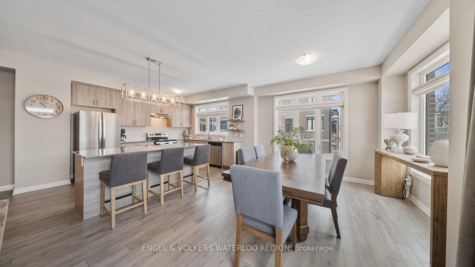 585 Colborne Street Unit 501 photo 23