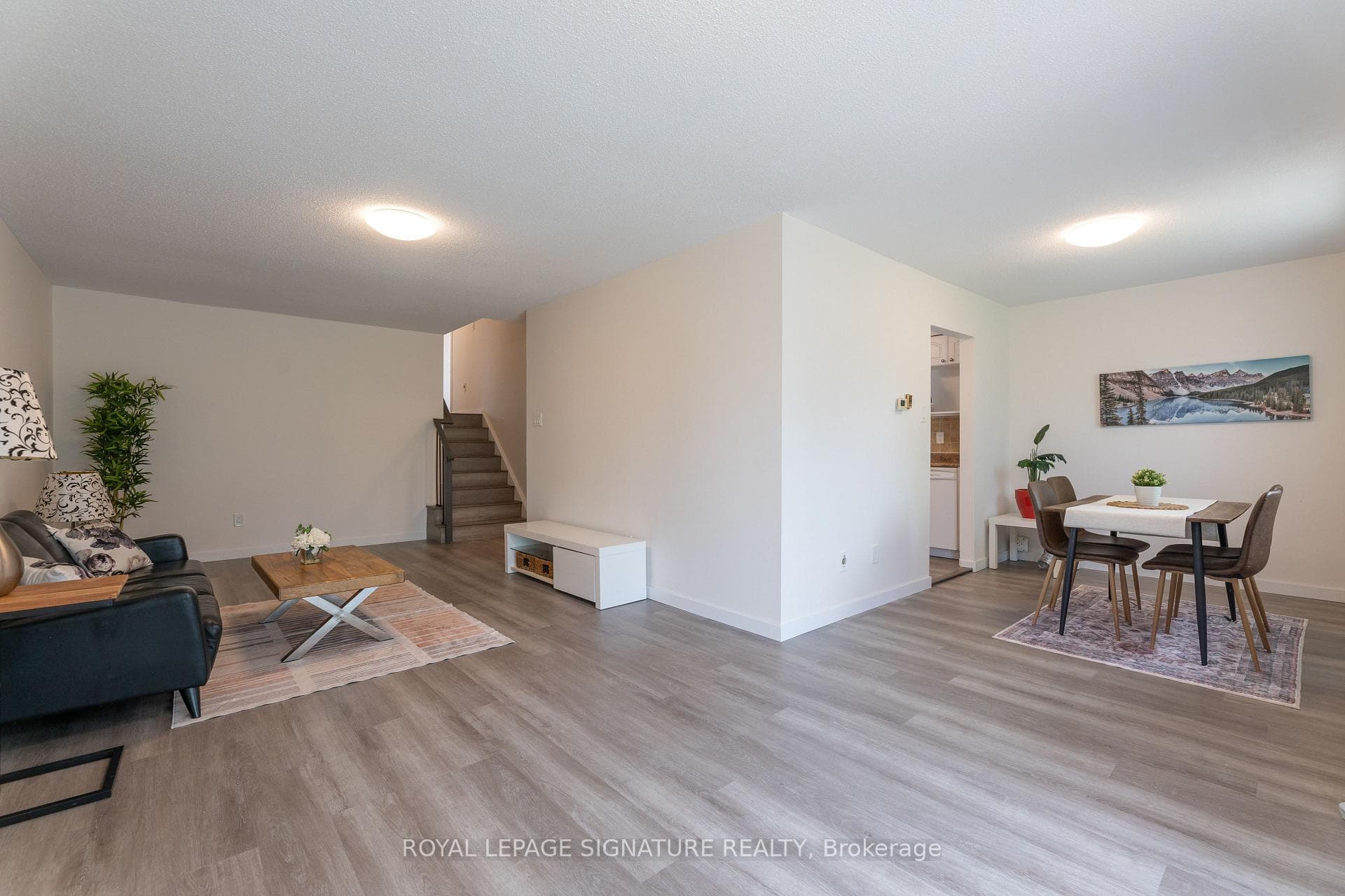 7735 Wildfern Drive photo 11