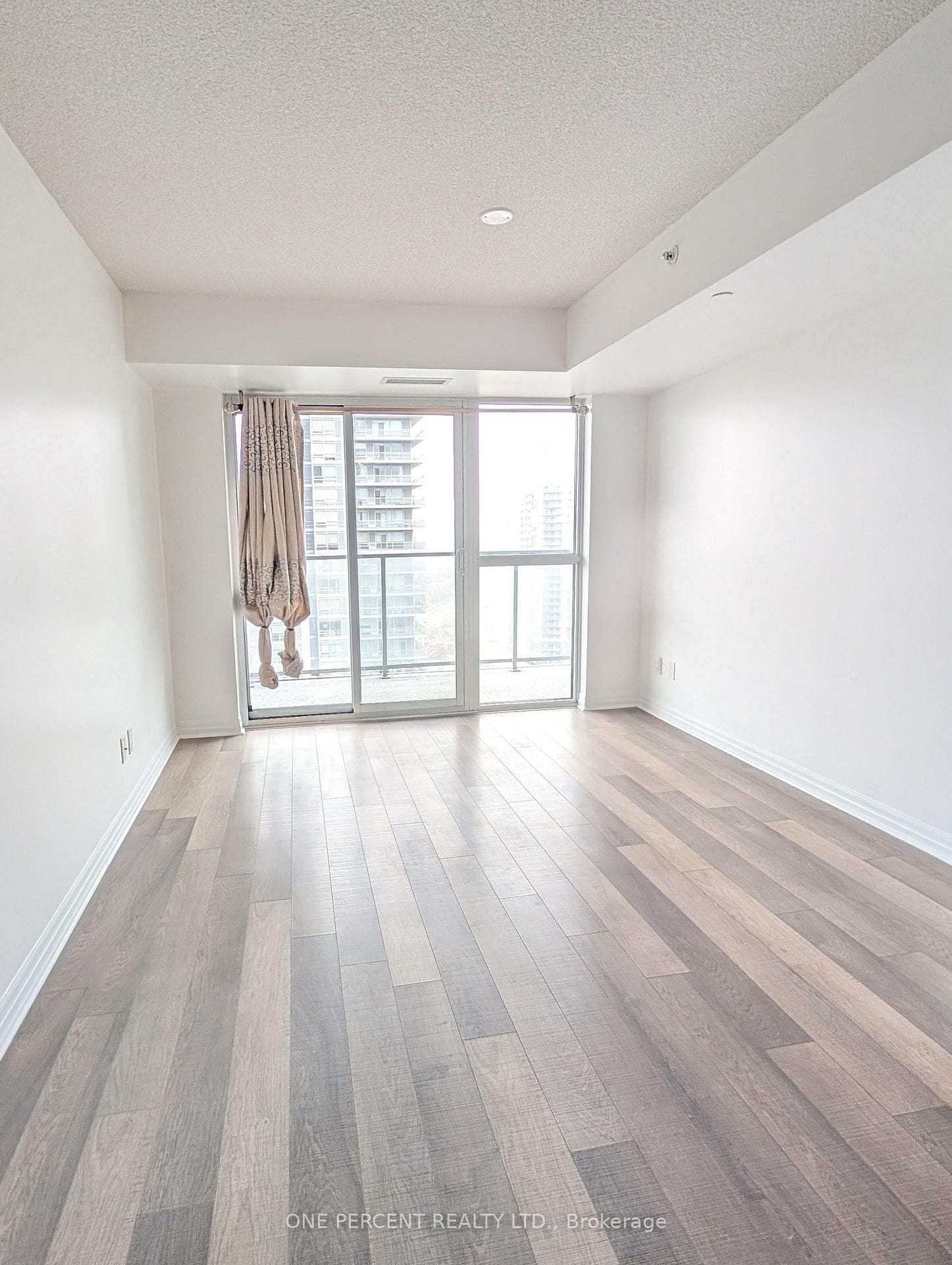 275 Yorkland Road Unit 2007 photo 8