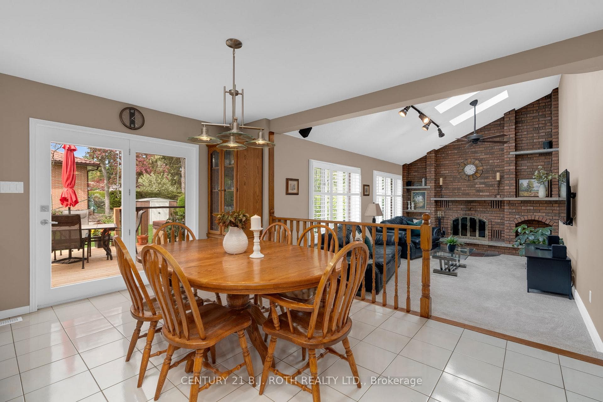 360 Codrington Street photo 15