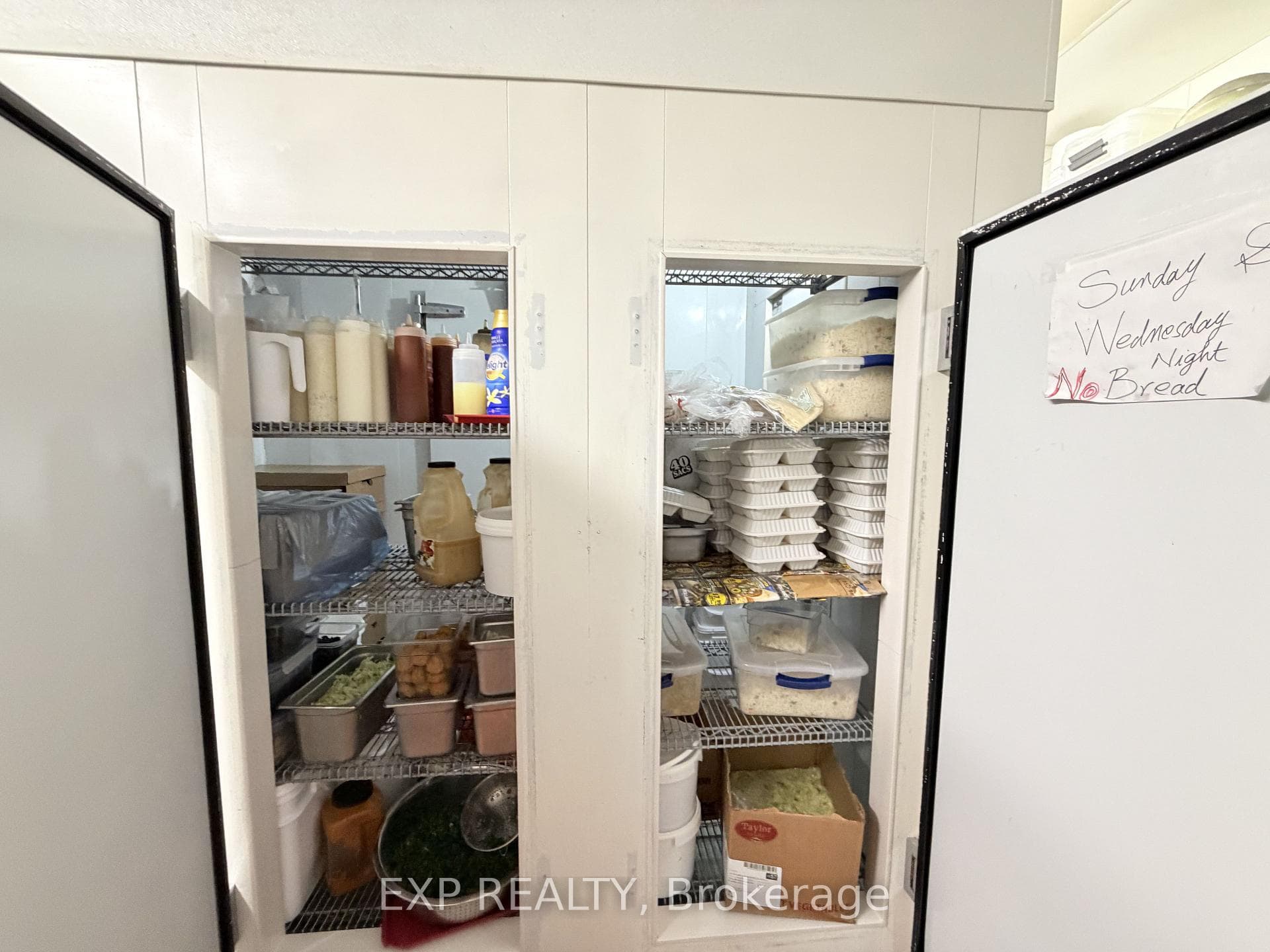720 Spadina Avenue photo 30