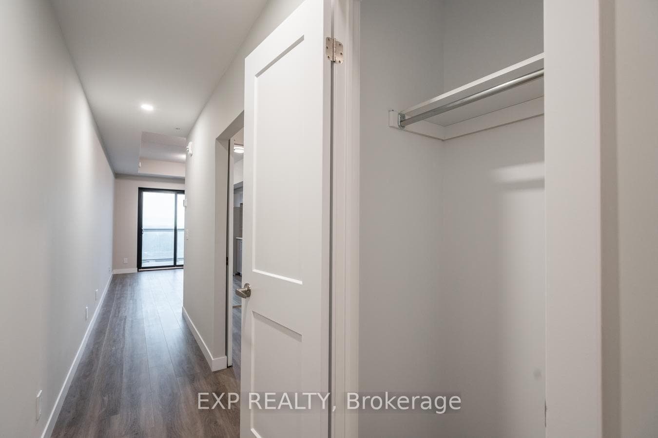 15 Queen Street Unit 906 photo 25