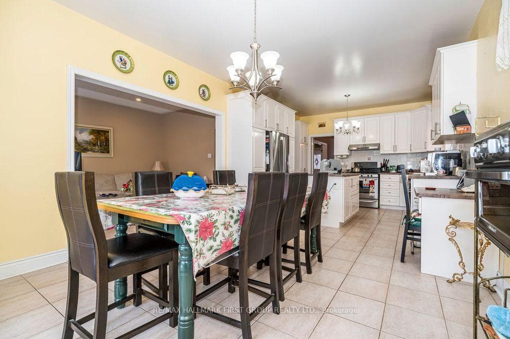 931 Pickering Beach Road photo 14