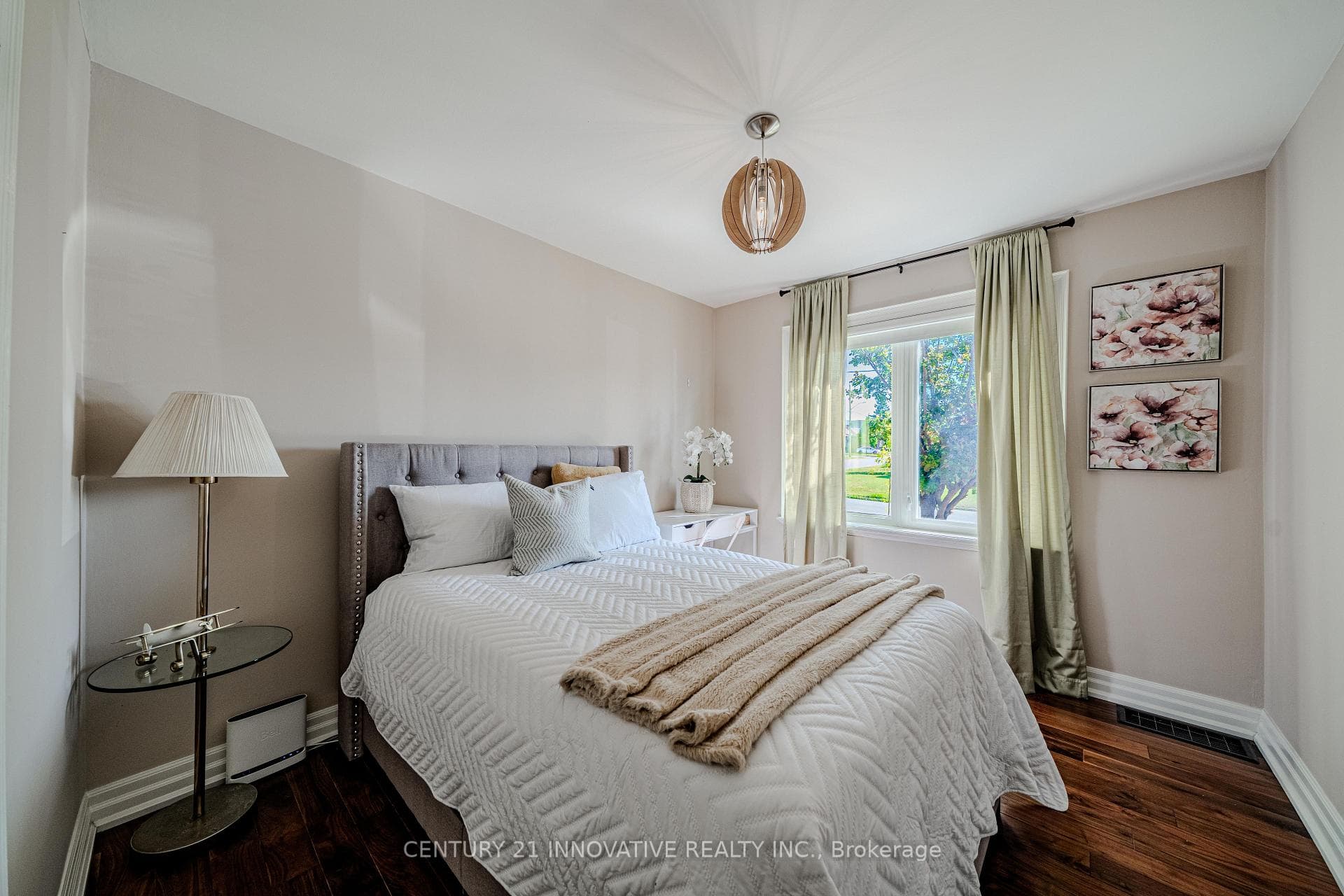60 Dorking Crescent photo 16