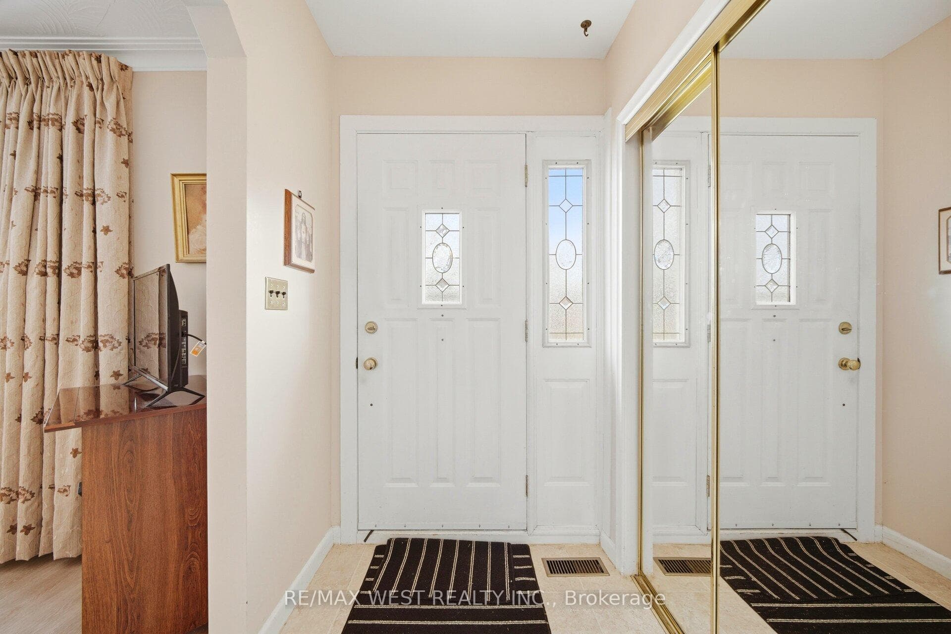 24 Beran Drive photo 4
