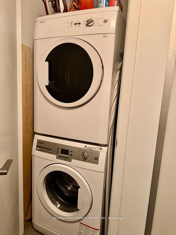 377 Madison Avenue Unit 510 photo 12