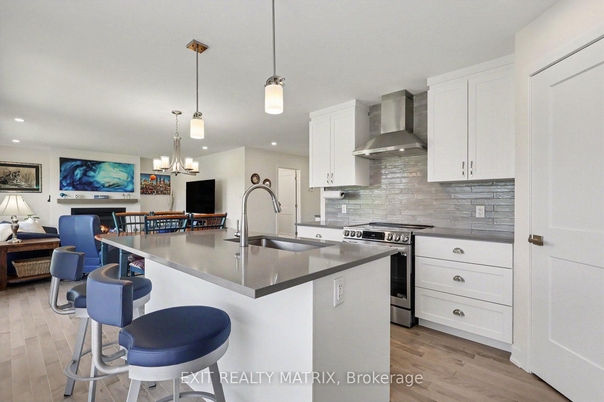 521 Barrage Street photo 8