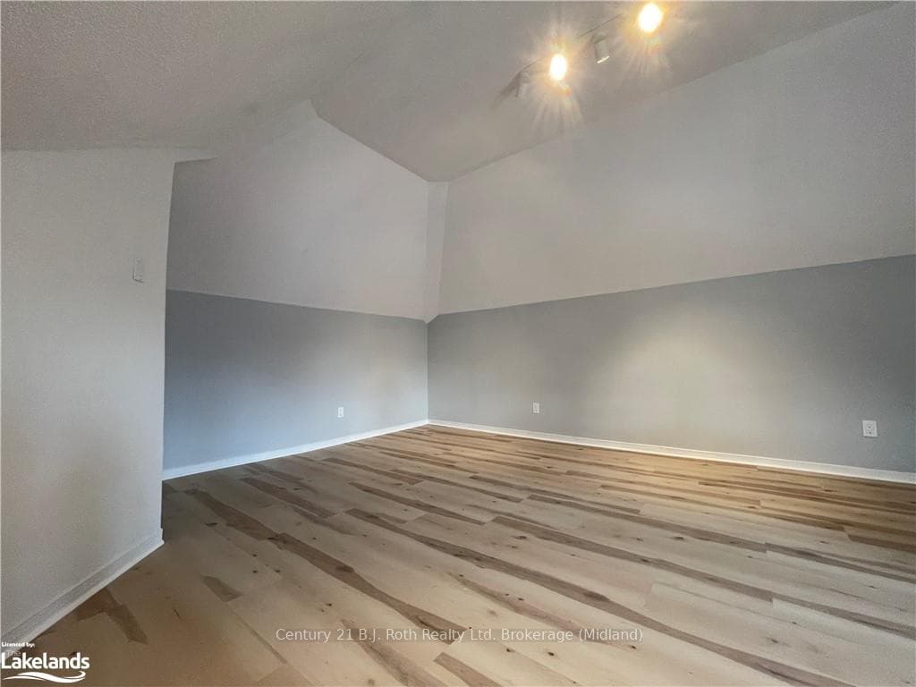 442 MIDLAND Avenue photo 22