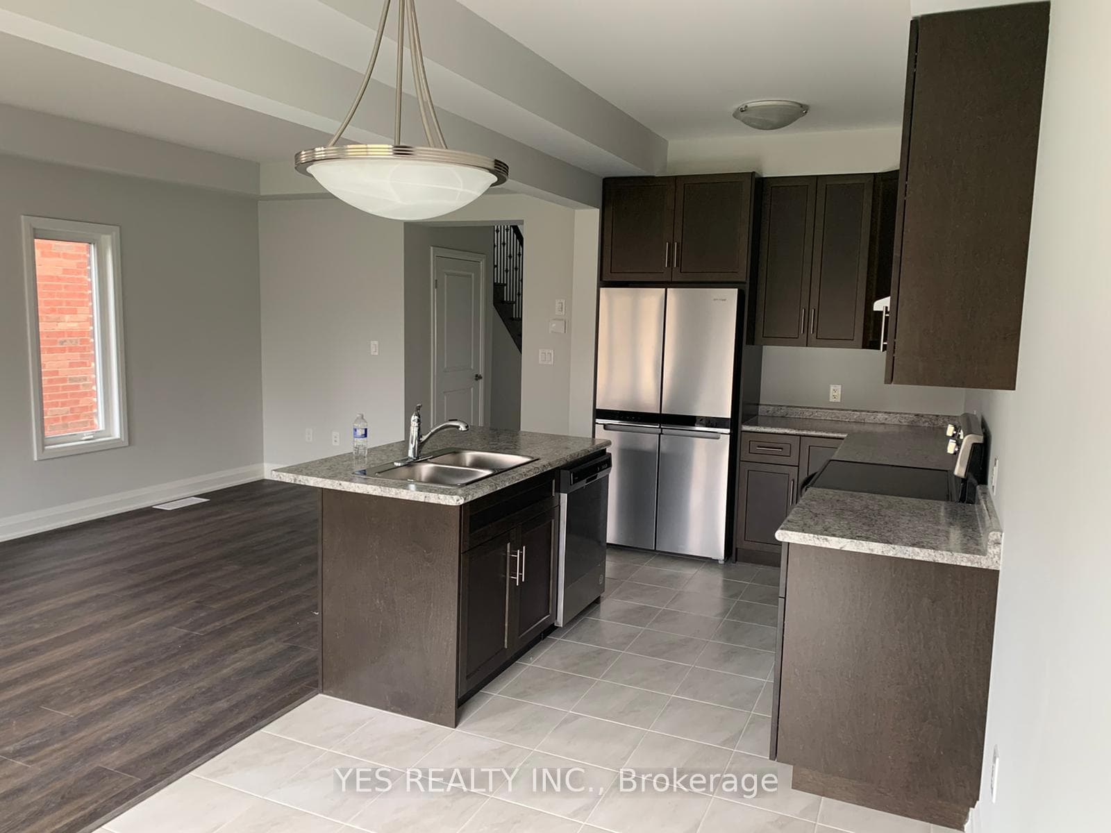 36 Bur Oak Drive photo 3