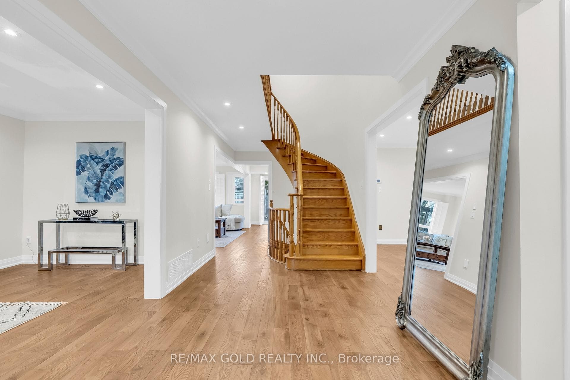 2911 Tradewind Drive photo 5