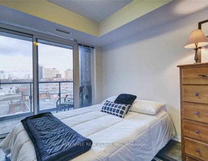 400 Adelaide Street Unit 716 photo 14