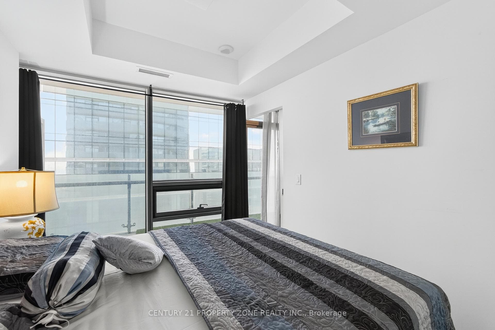 14 York Street Unit 4409 photo 34