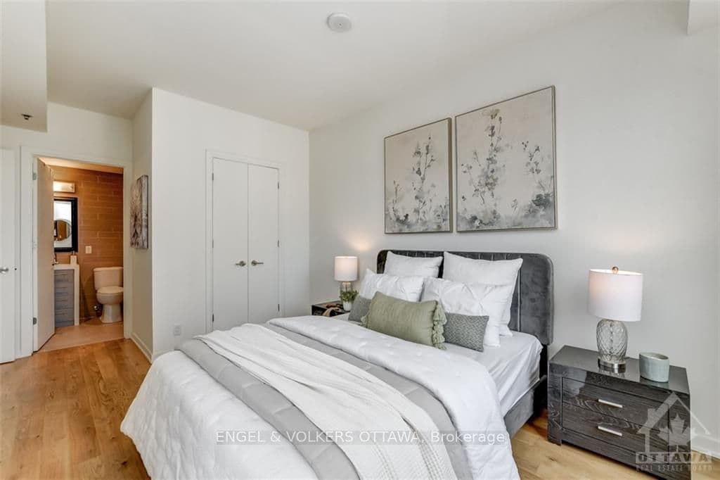 428 SPARKS Street Unit 1507 photo 15