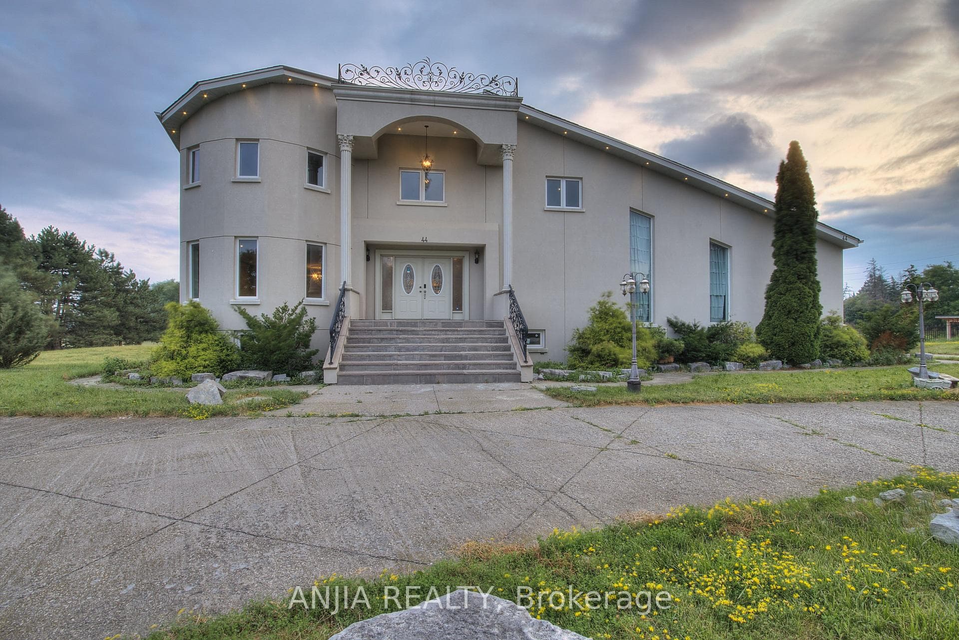 44 Bellini Avenue photo 45